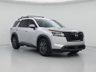 2022 Nissan Pathfinder SV
