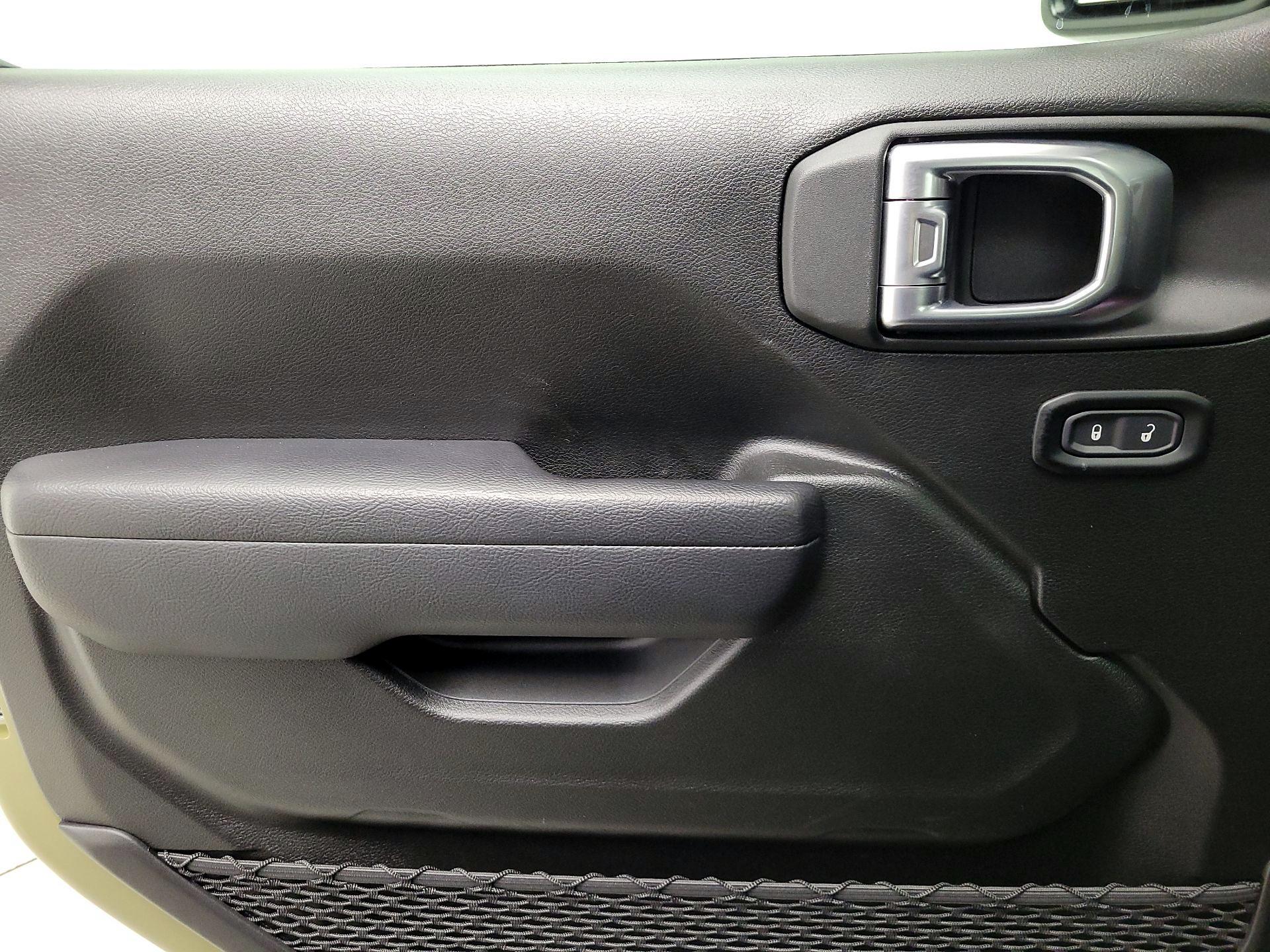 Thumbnail: 2025 Jeep Wrangler - 12