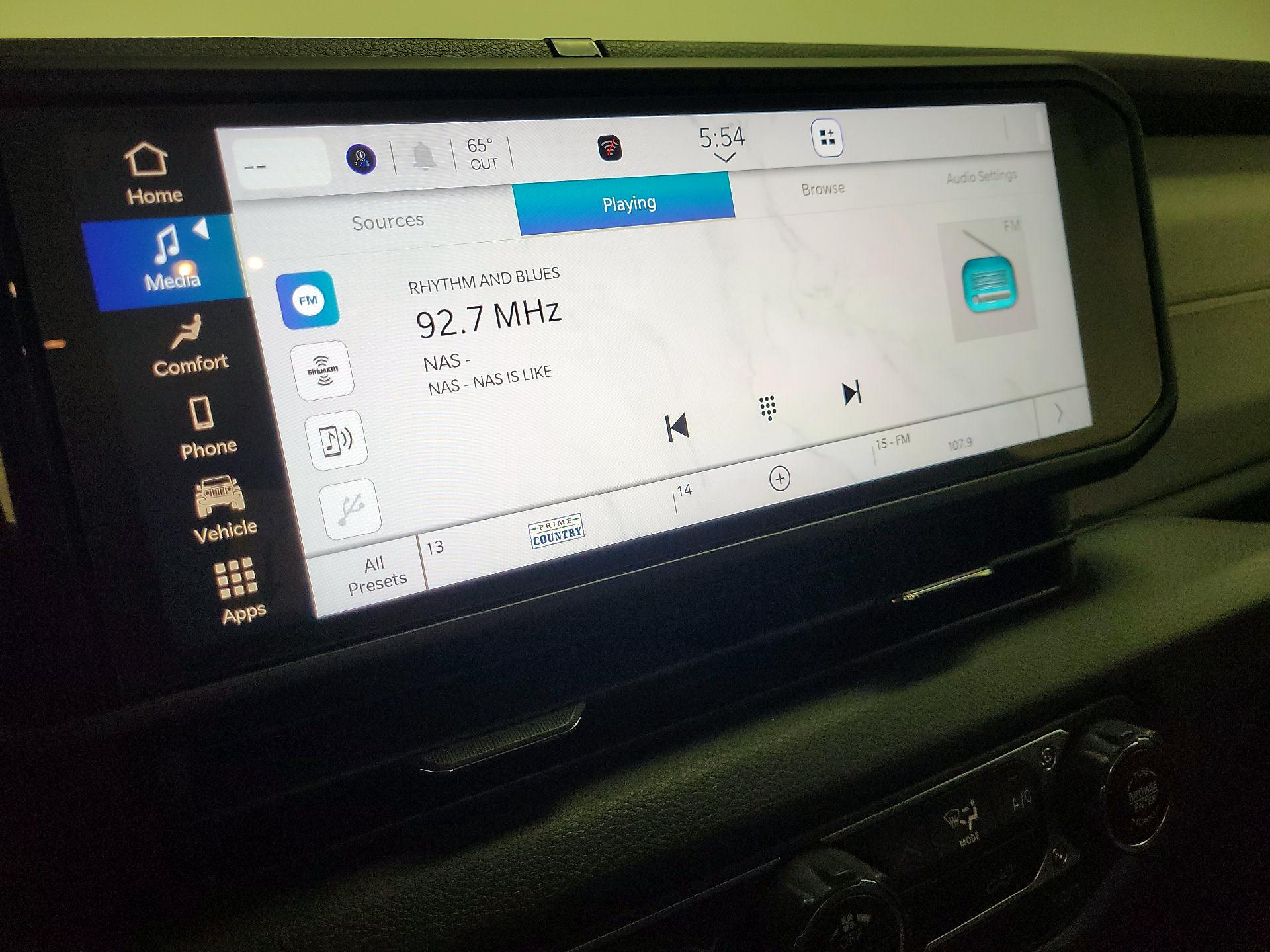 Thumbnail: 2025 Jeep Wrangler - 15