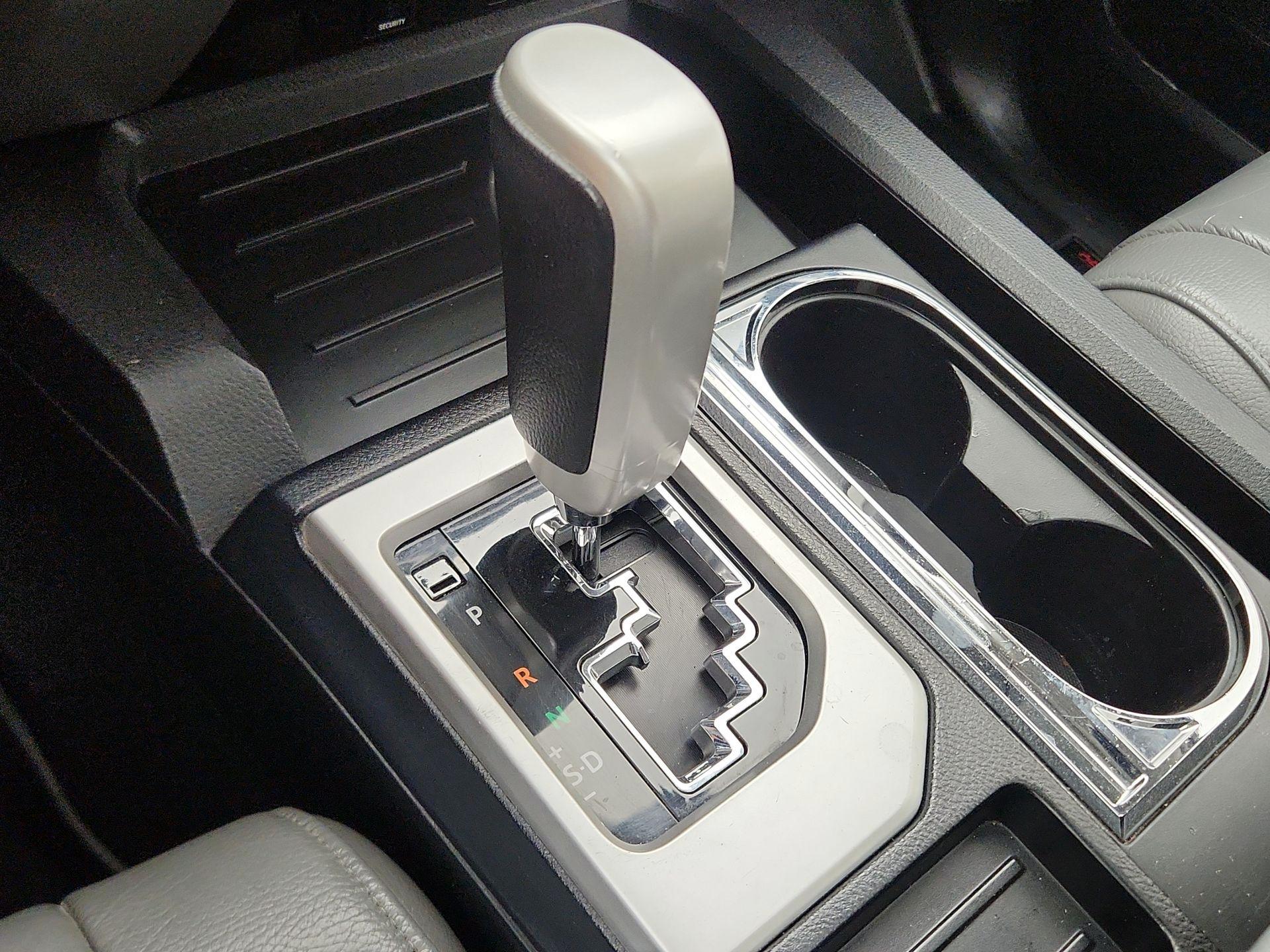 Thumbnail: 2015 Toyota Tundra - 18