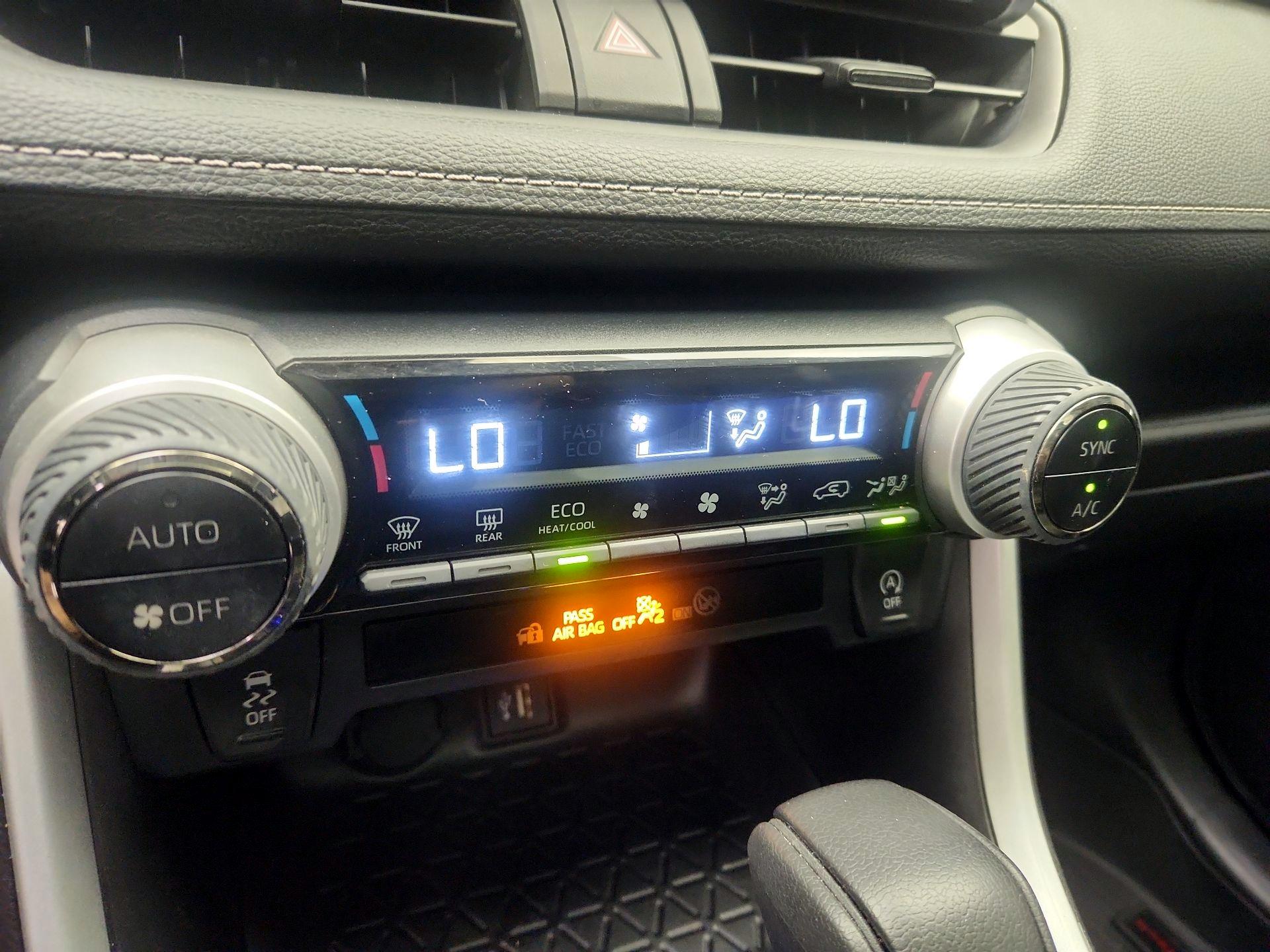 Thumbnail: 2023 Toyota RAV4 - 17