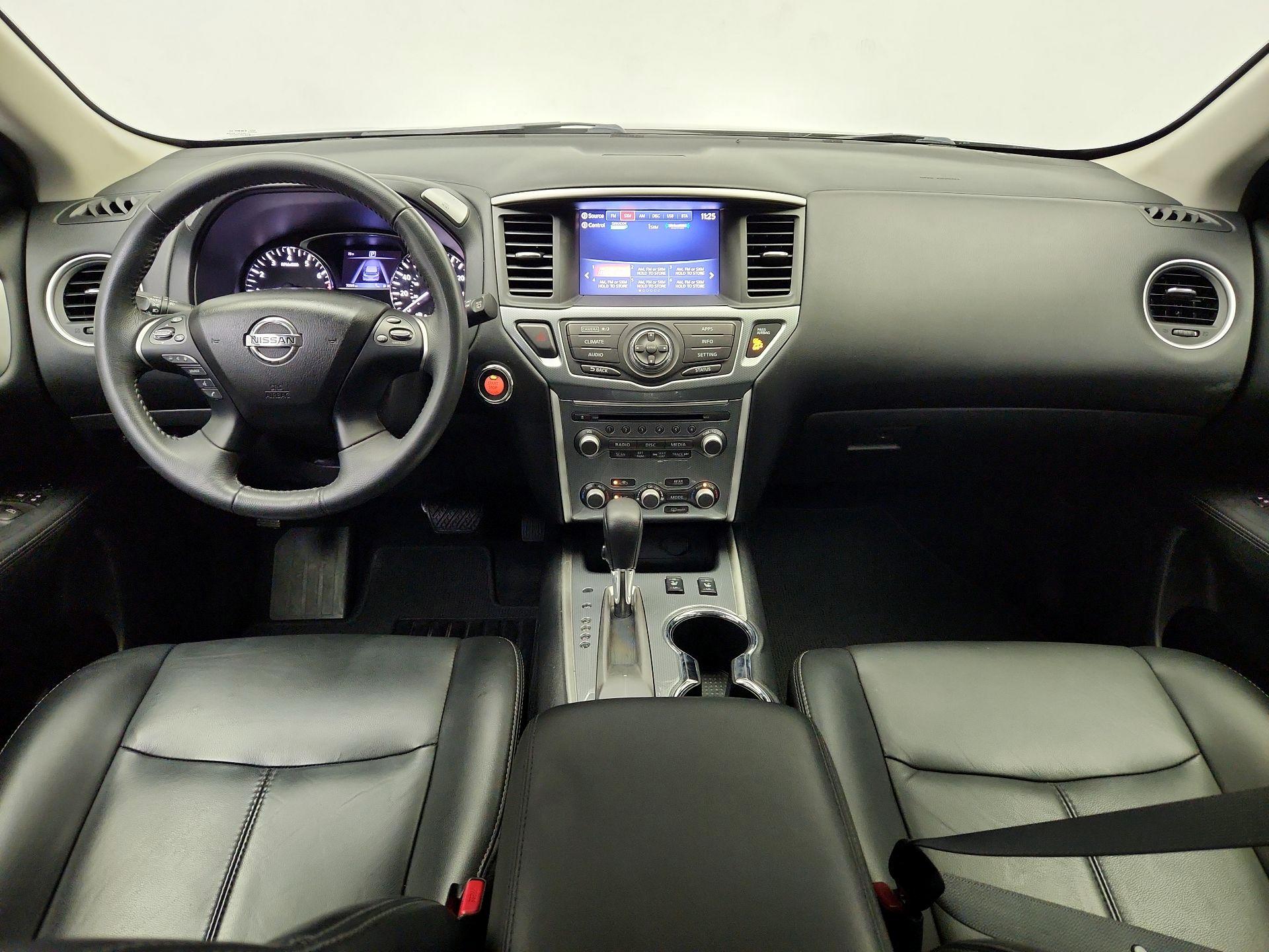 Thumbnail: 2017 Nissan Pathfinder - 9