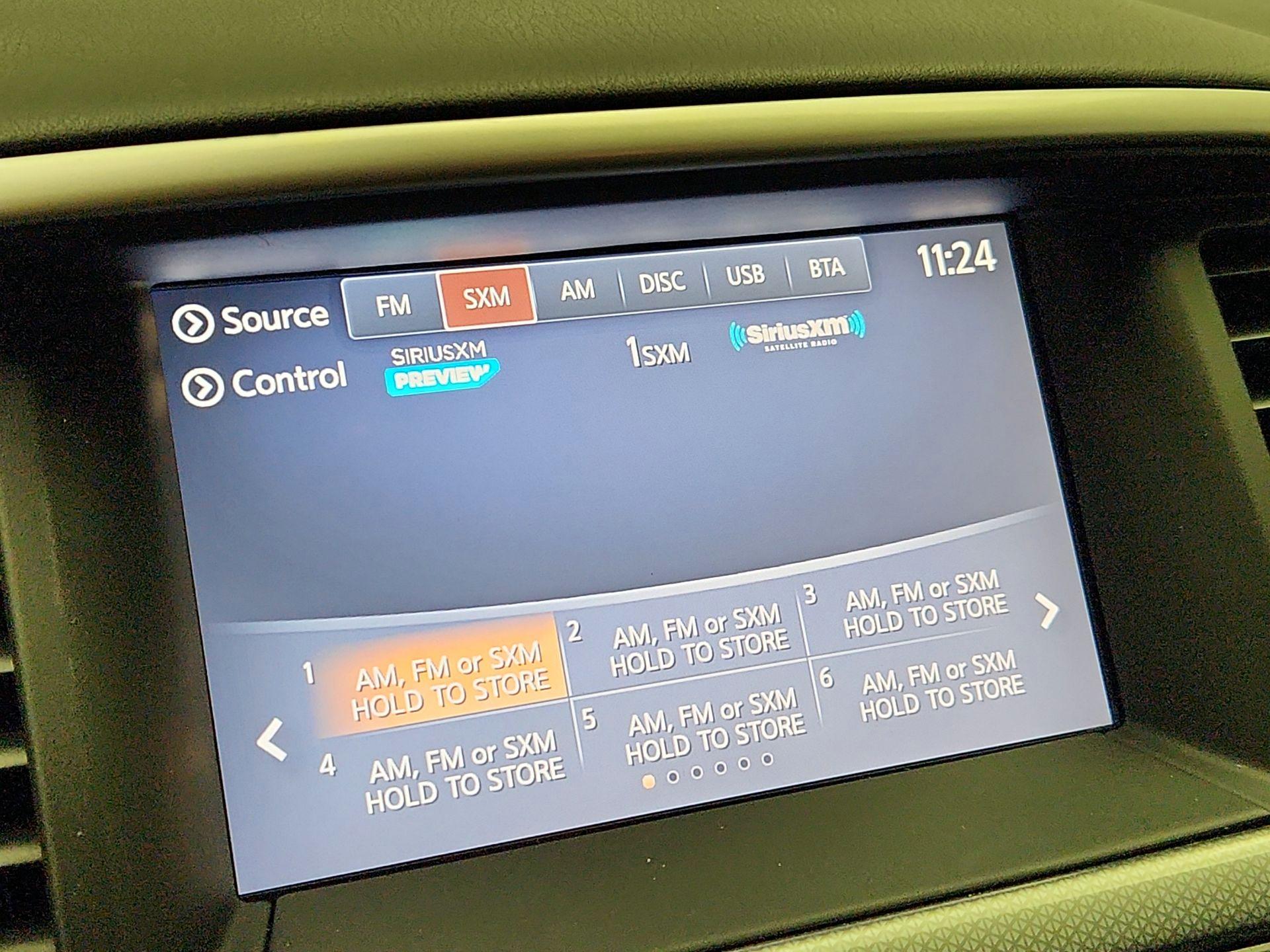 Thumbnail: 2017 Nissan Pathfinder - 15