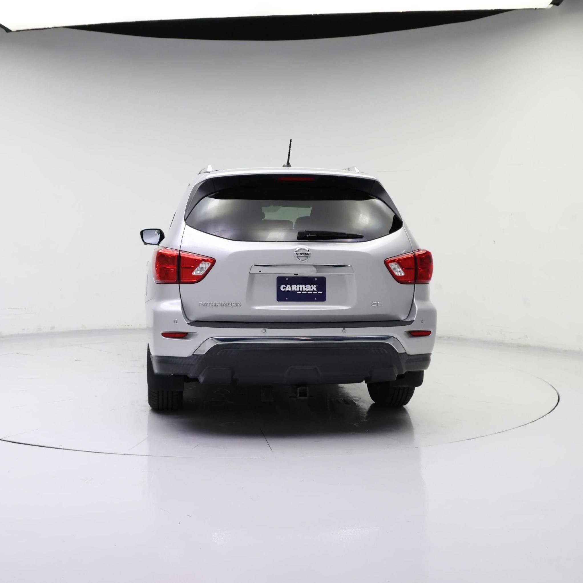 Thumbnail: 2017 Nissan Pathfinder - 6