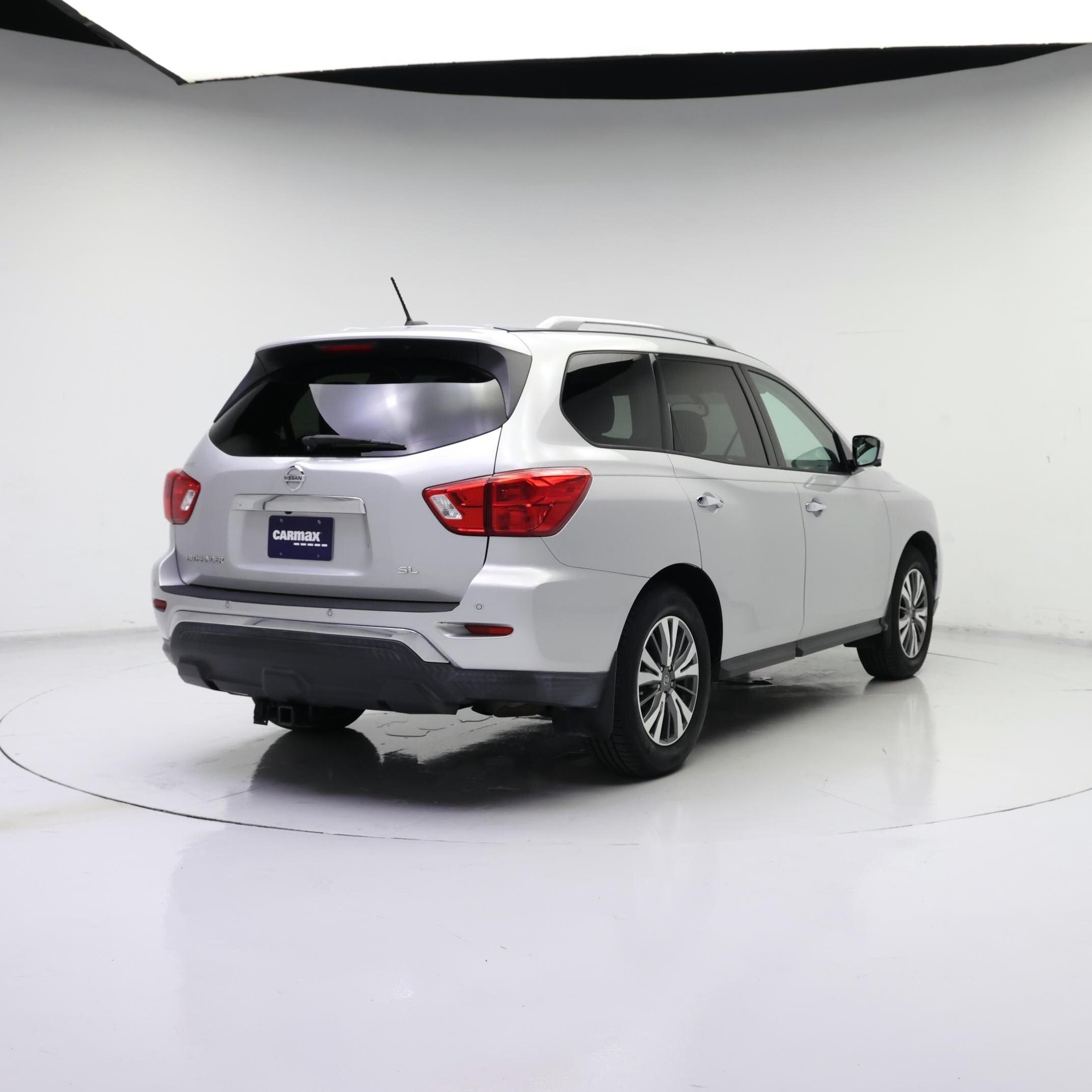 Thumbnail: 2017 Nissan Pathfinder - 8