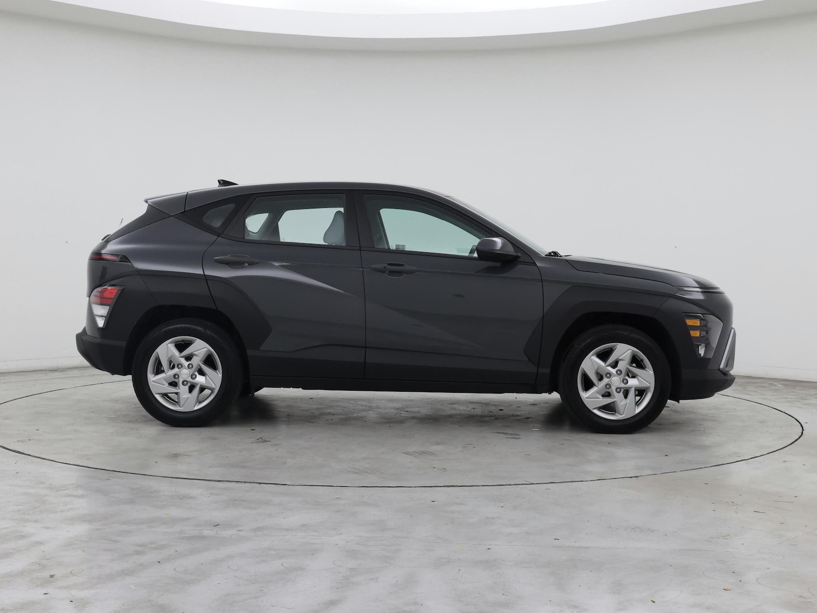 2025 Hyundai Kona SE - Photo 8