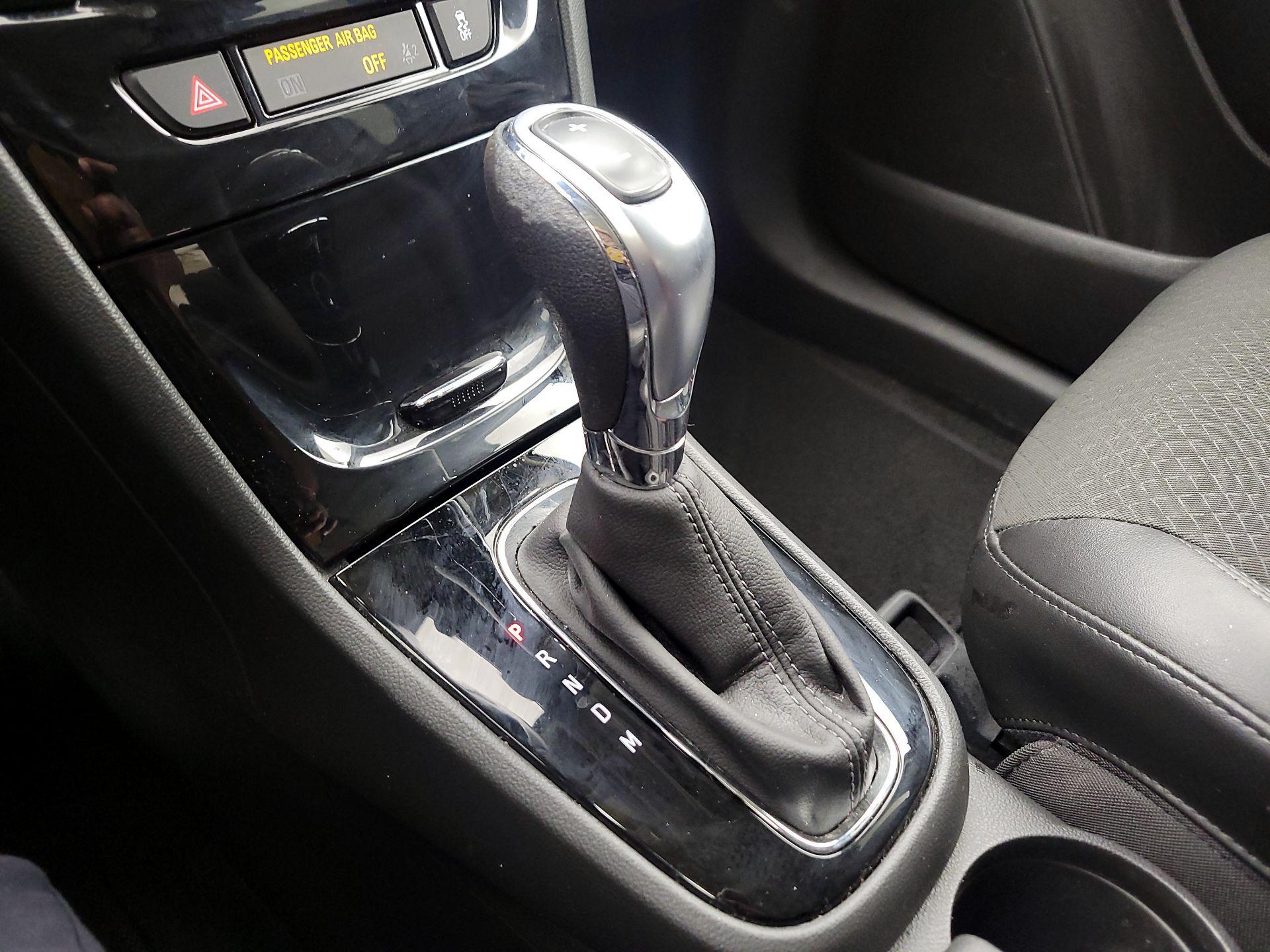 Thumbnail: 2020 Buick Encore - 17