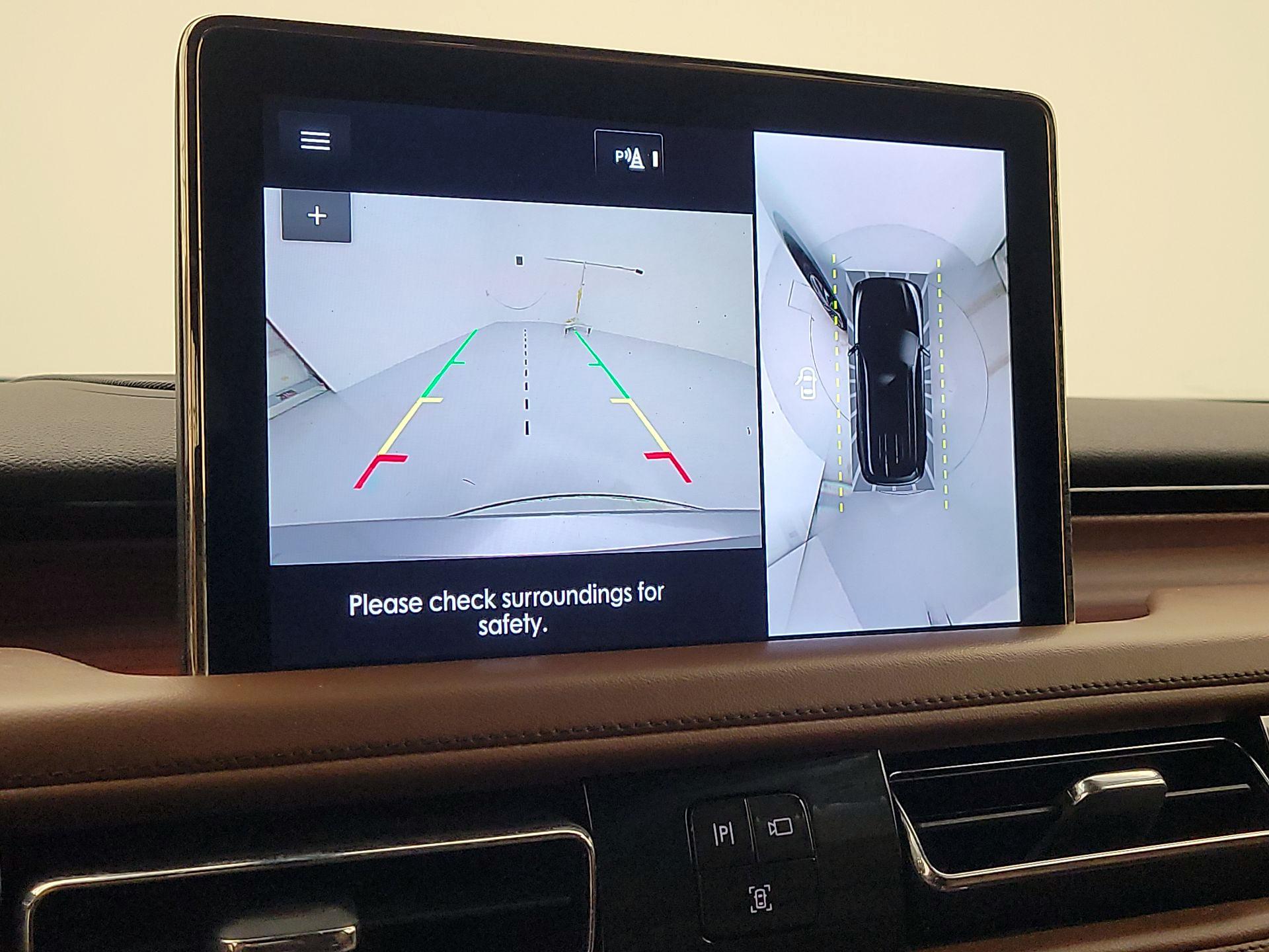 Thumbnail: 2022 Lincoln Aviator - 14