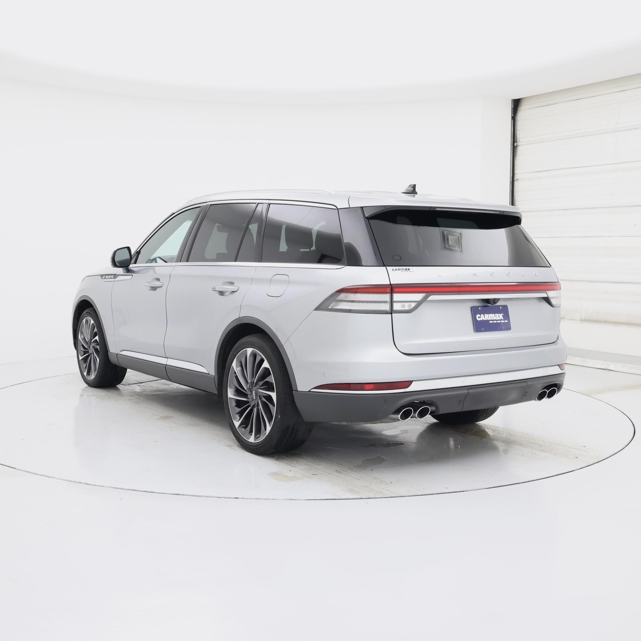 Thumbnail: 2022 Lincoln Aviator - 2