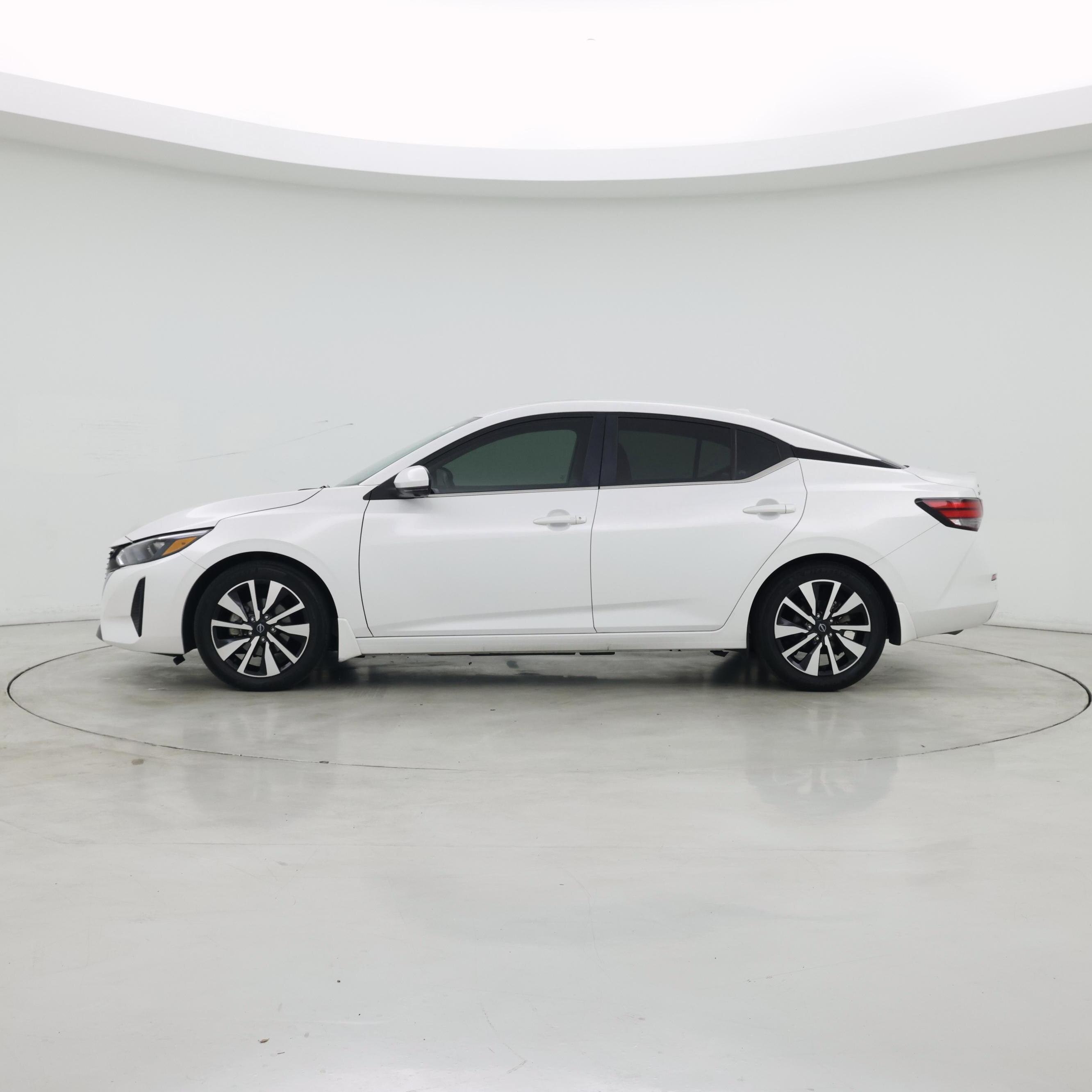 Thumbnail: 2024 Nissan Sentra - 3