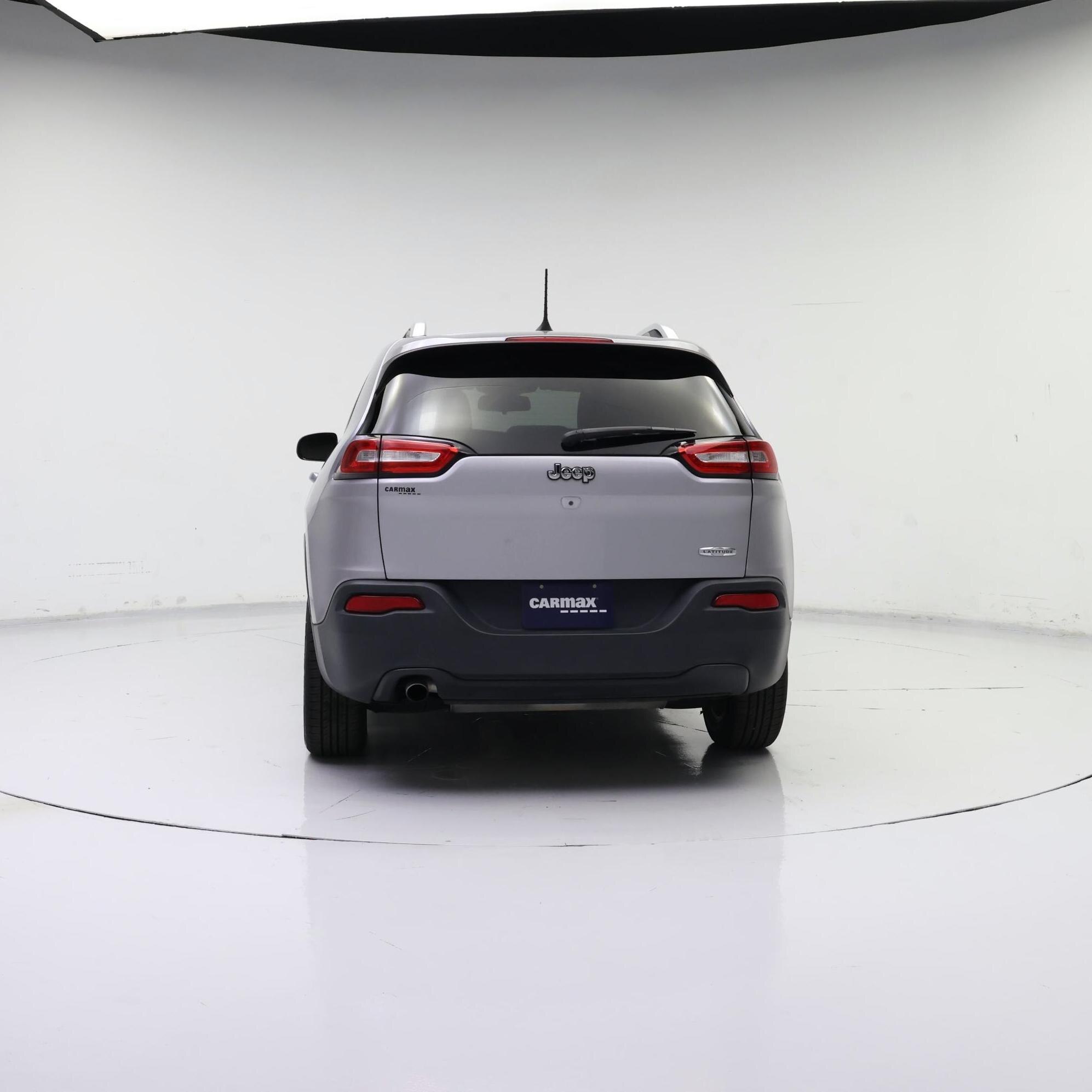 Thumbnail: 2018 Jeep Cherokee - 6