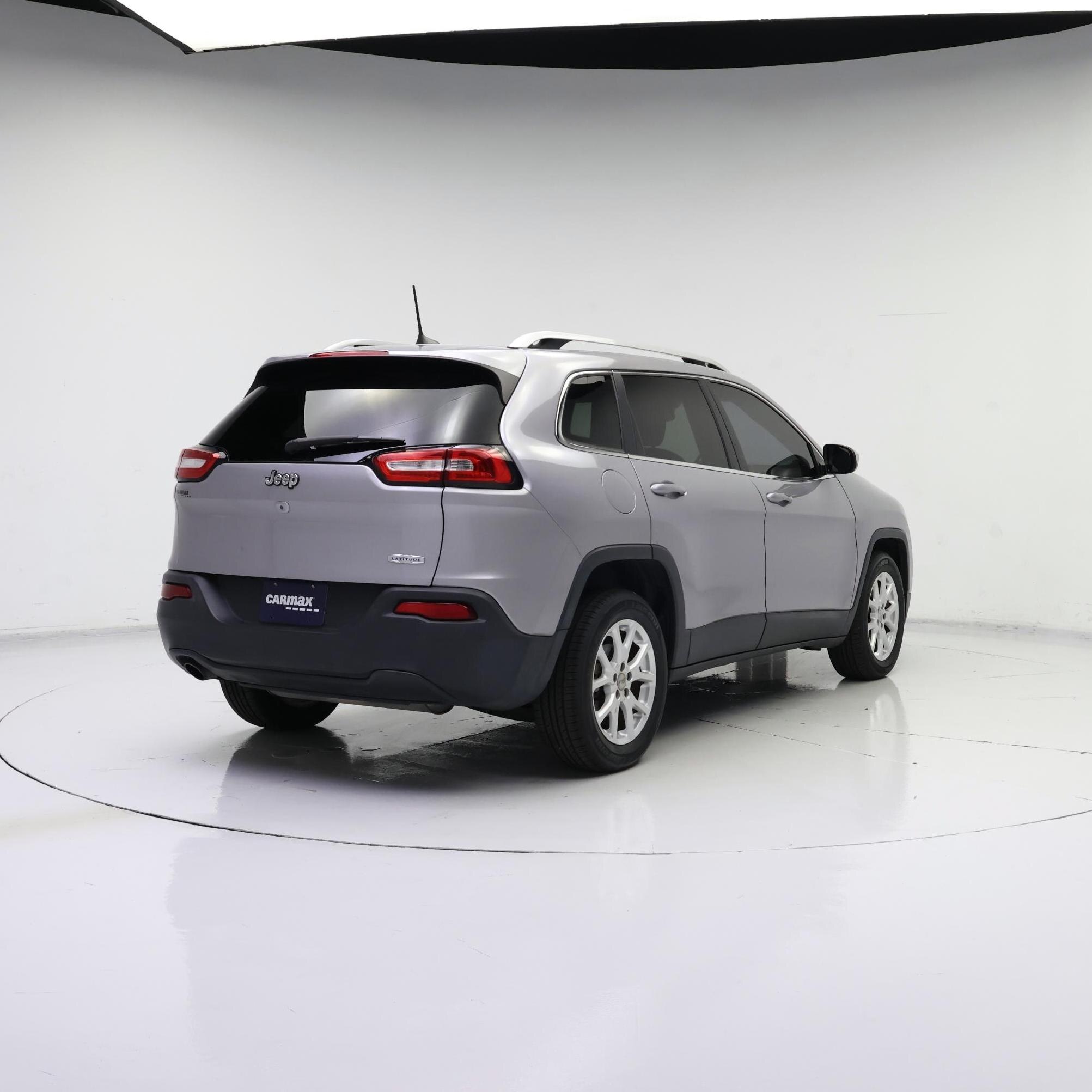 Thumbnail: 2018 Jeep Cherokee - 8