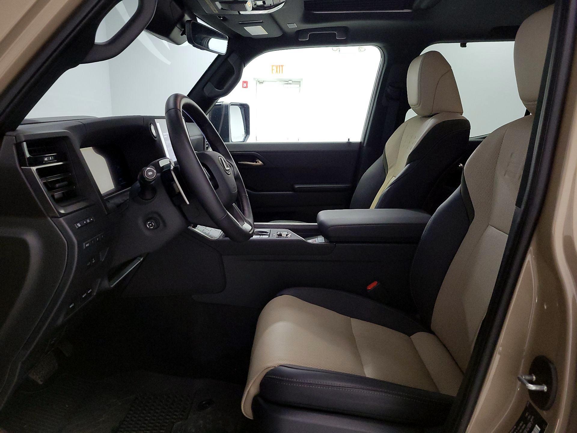 Thumbnail: 2025 Lexus GX - 11