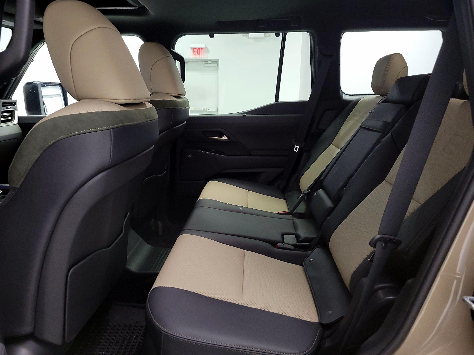 Thumbnail: 2025 Lexus GX - 20