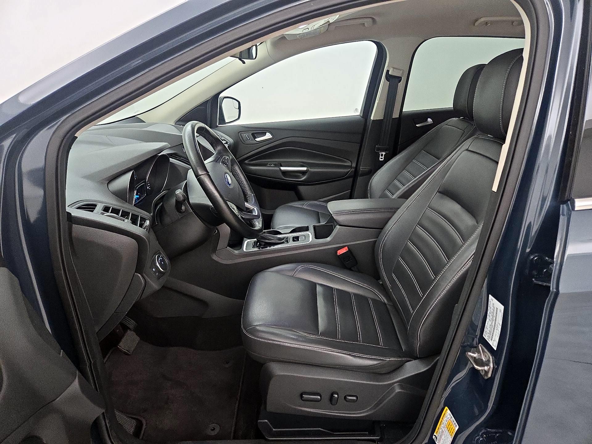 Thumbnail: 2019 Ford Escape - 11