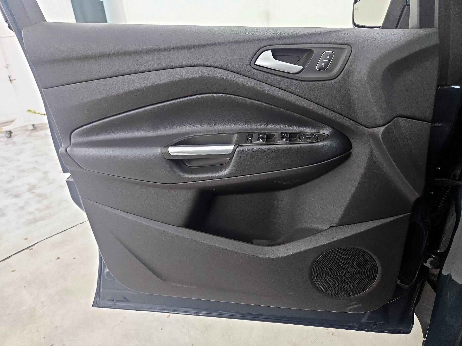 Thumbnail: 2019 Ford Escape - 12