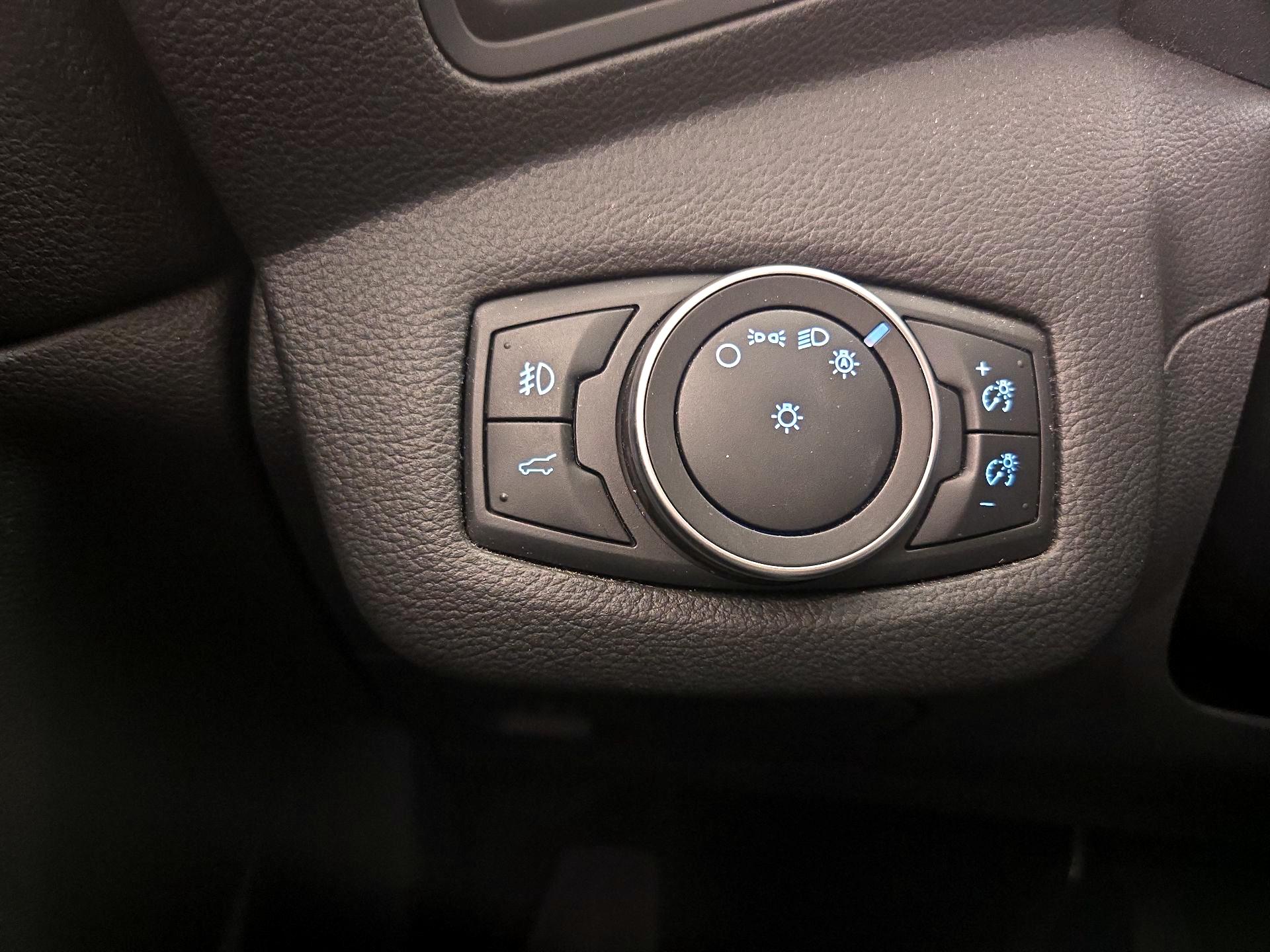 Thumbnail: 2019 Ford Escape - 13