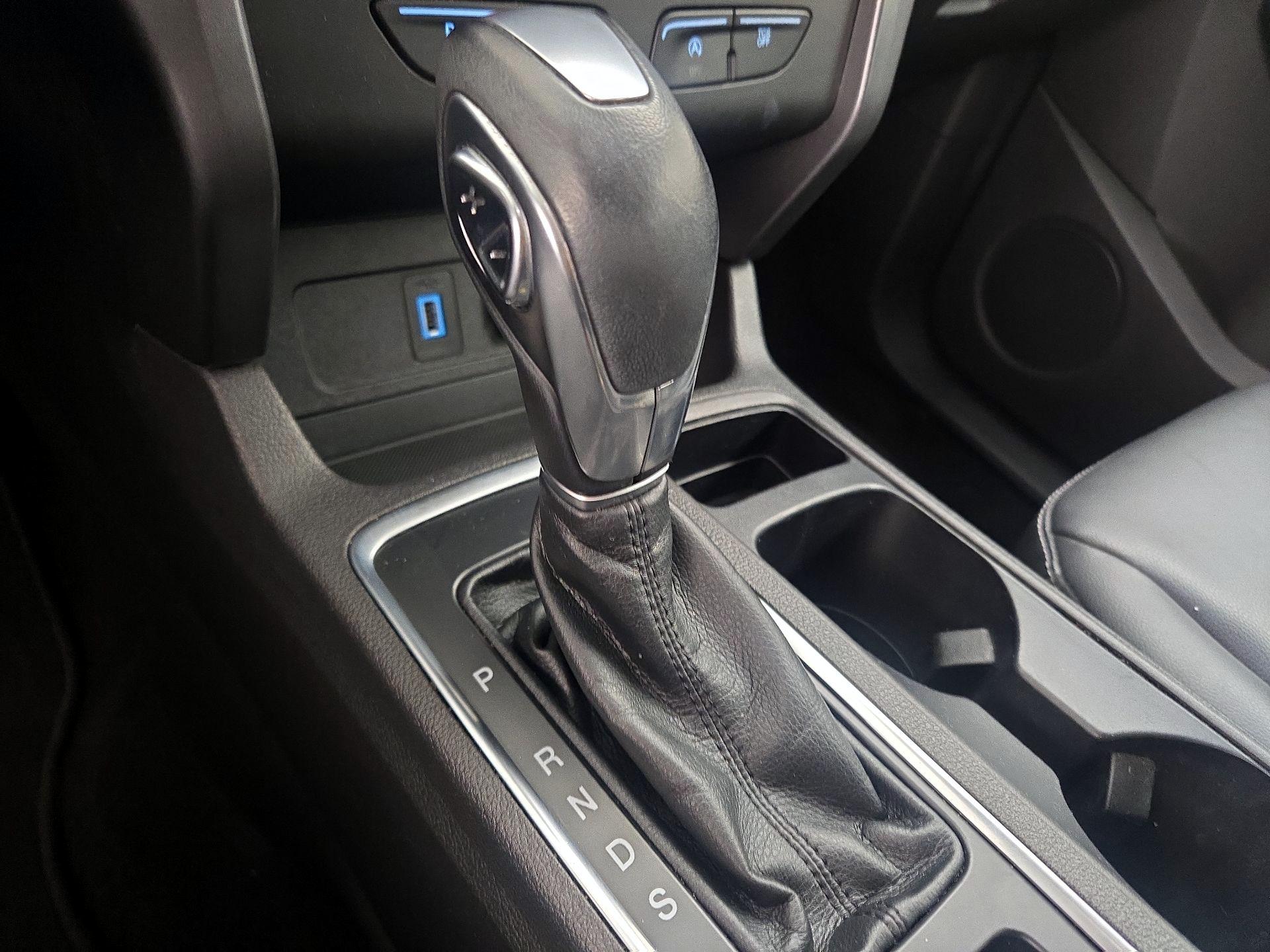 Thumbnail: 2019 Ford Escape - 17