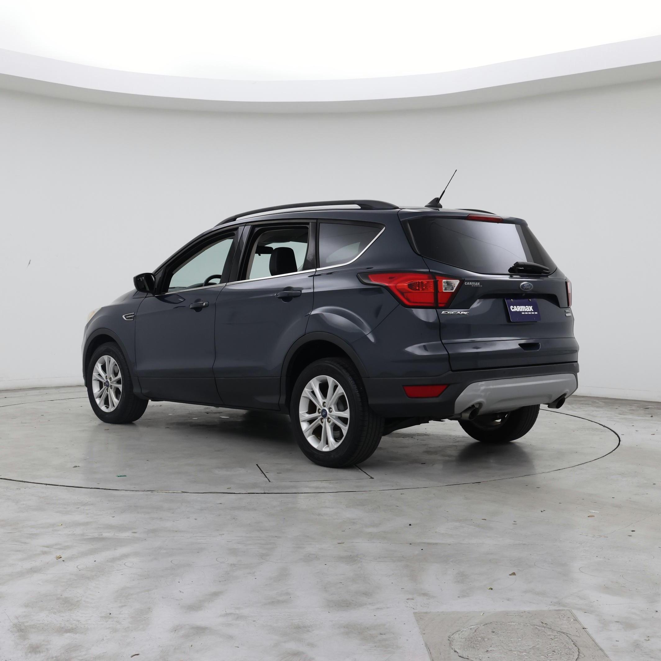 Thumbnail: 2019 Ford Escape - 2