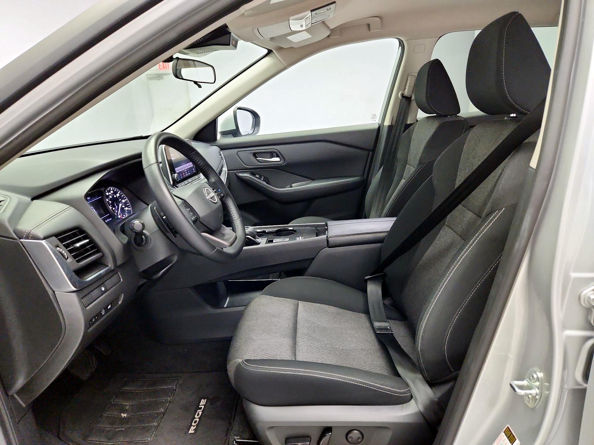 Thumbnail: 2025 Nissan Rogue - 11