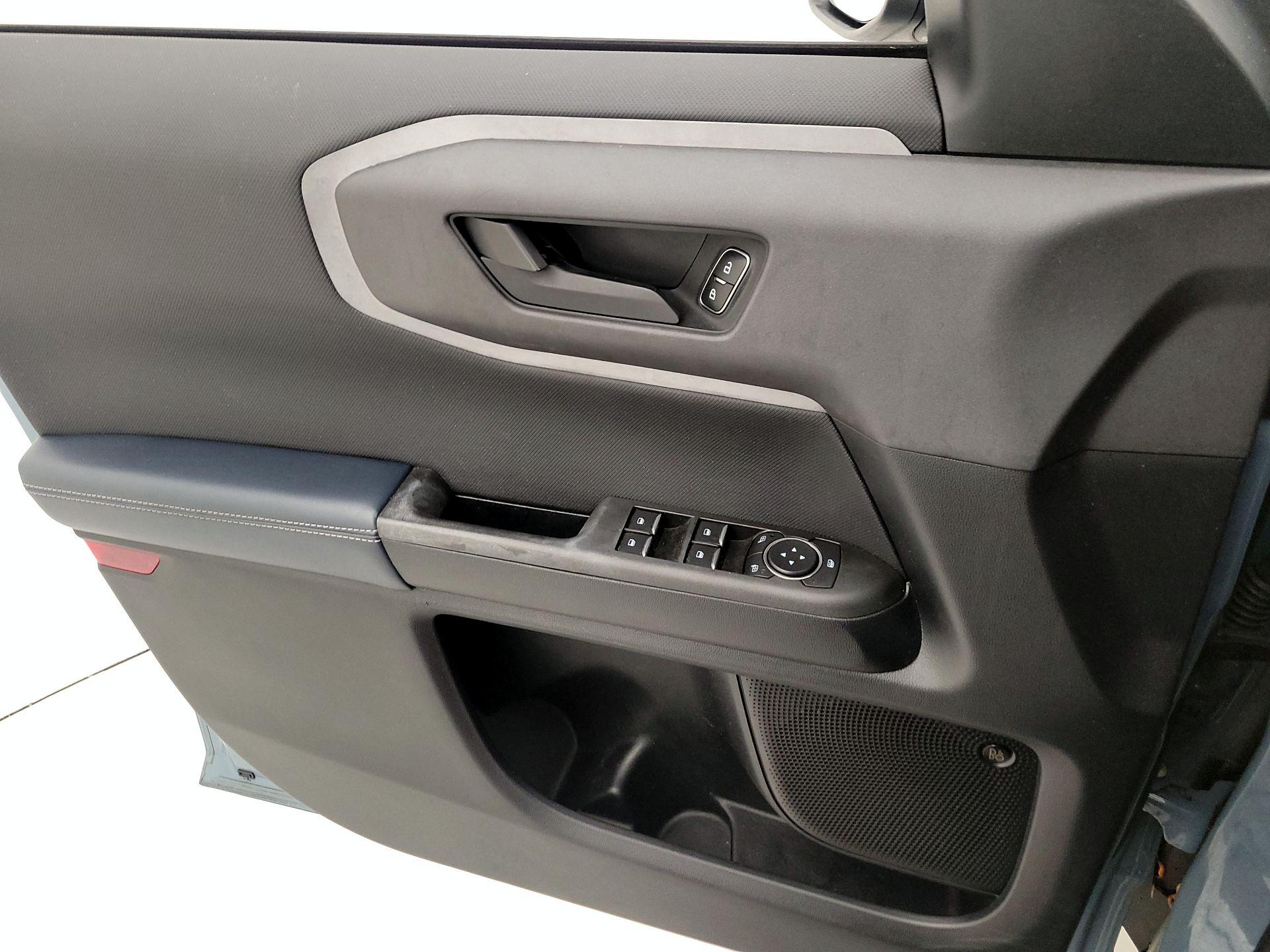 Thumbnail: 2021 Ford Bronco Sport - 12