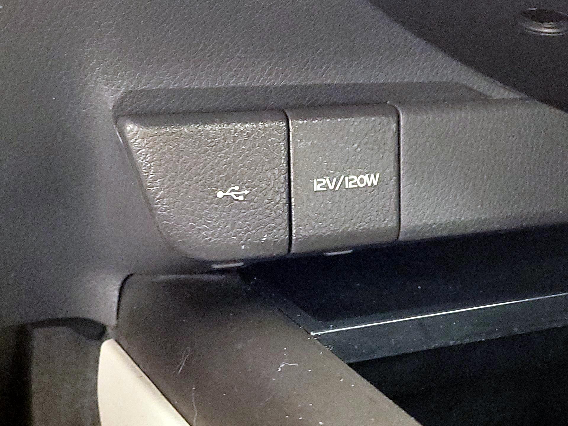 Thumbnail: 2023 Toyota Camry - 18