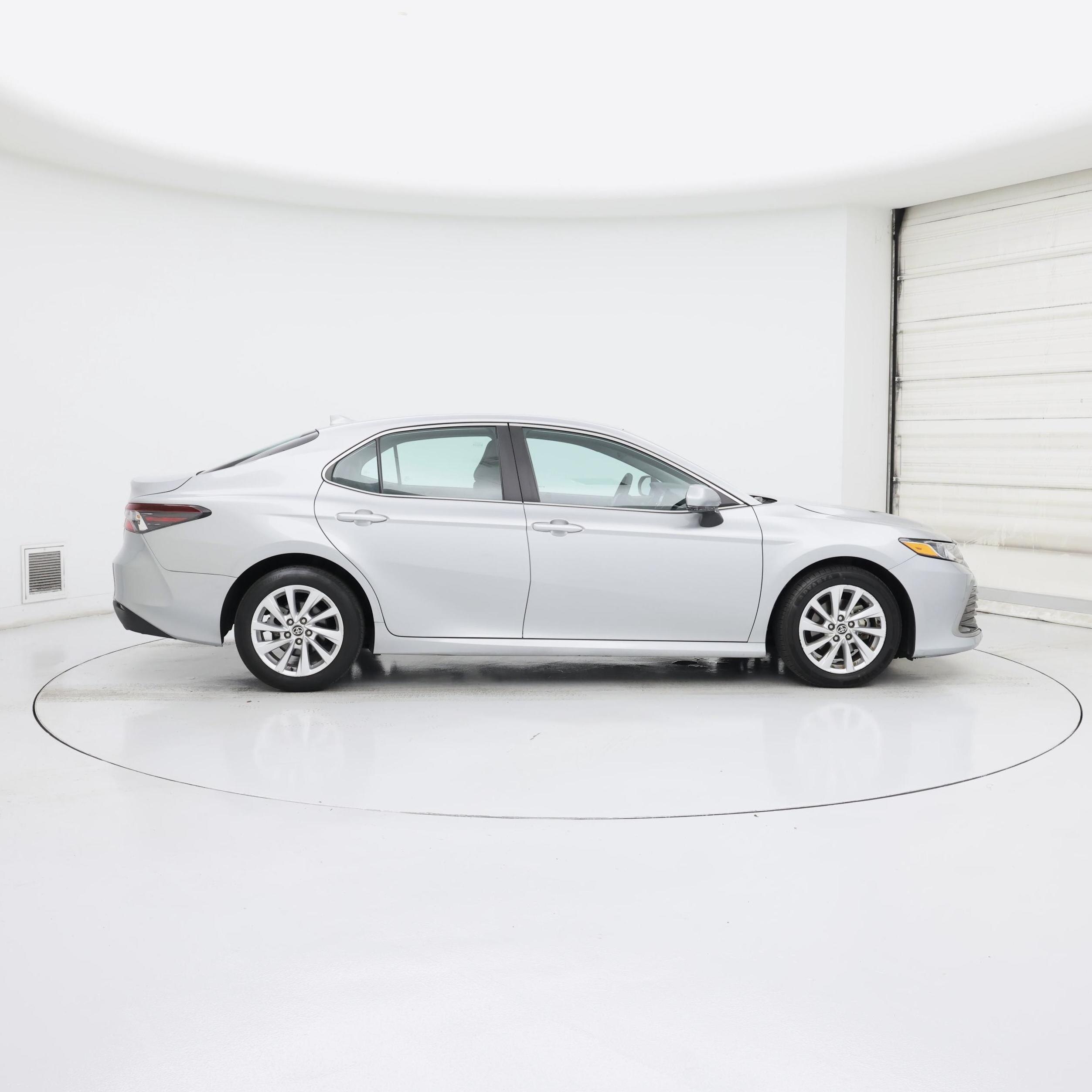 Thumbnail: 2023 Toyota Camry - 7