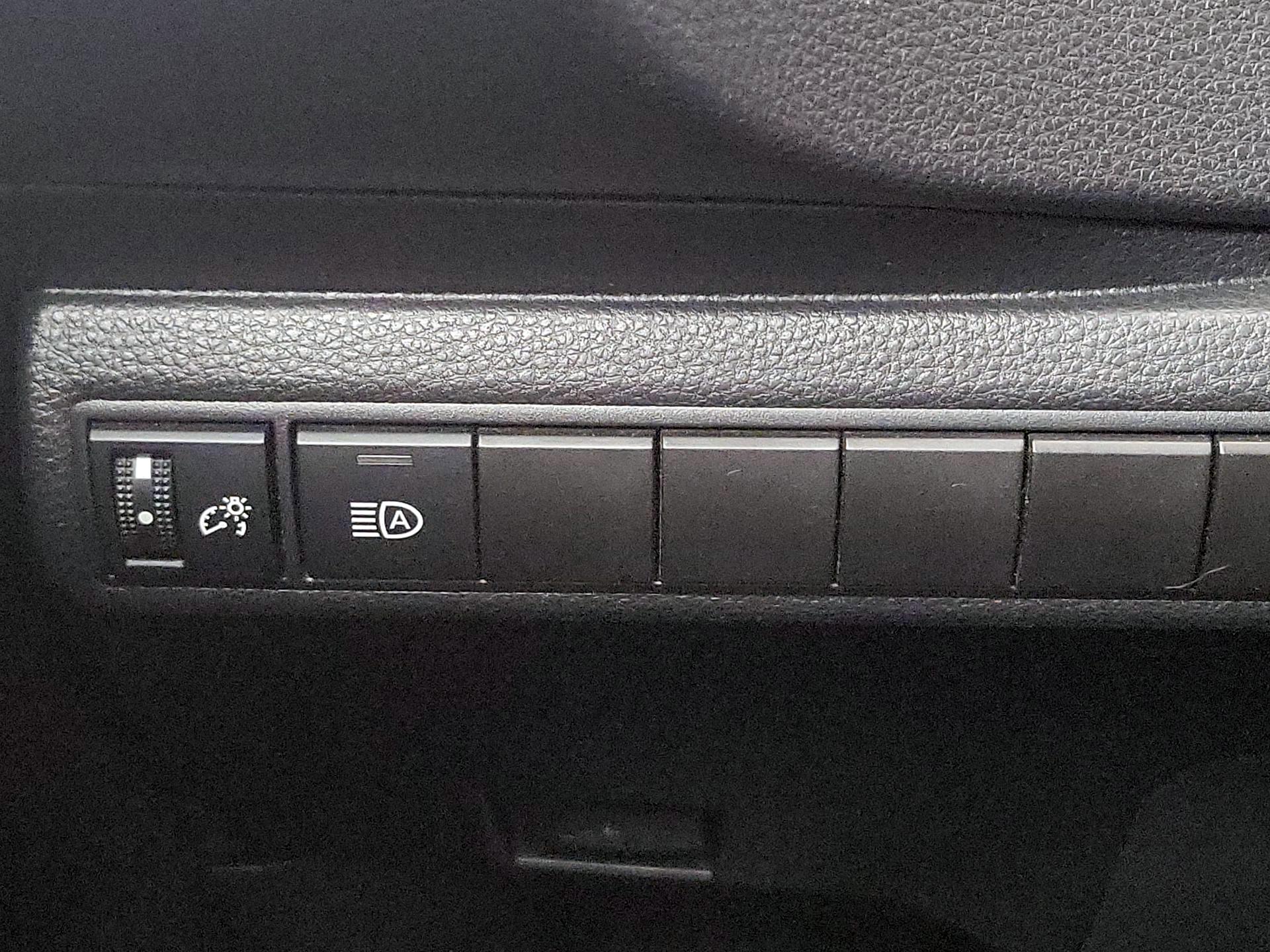 Thumbnail: 2022 Toyota Corolla - 13