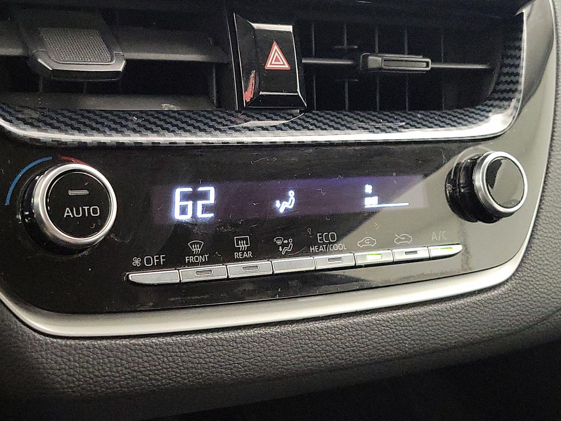 Thumbnail: 2022 Toyota Corolla - 16