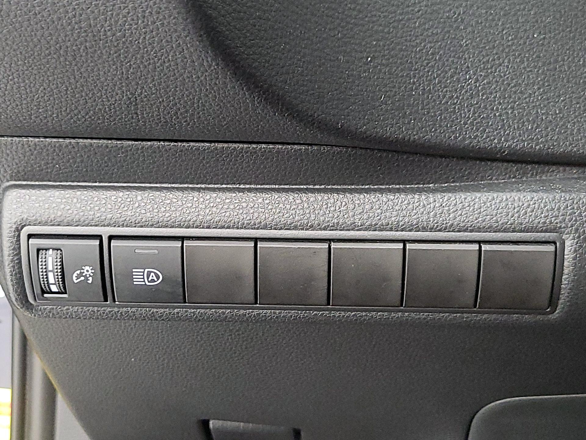 Thumbnail: 2022 Toyota Corolla - 13