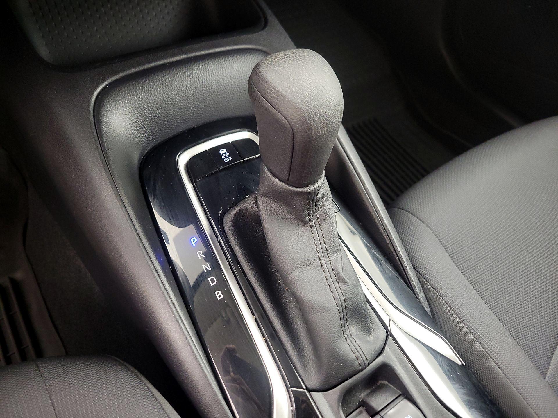 Thumbnail: 2022 Toyota Corolla - 17