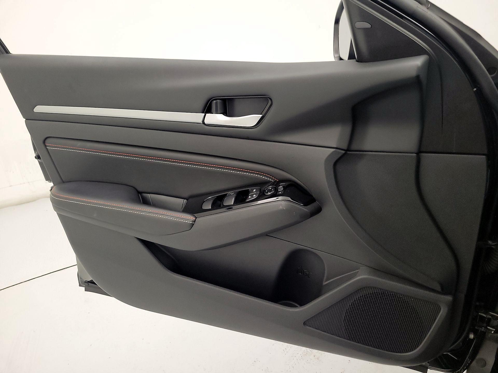 Thumbnail: 2023 Nissan Altima - 12