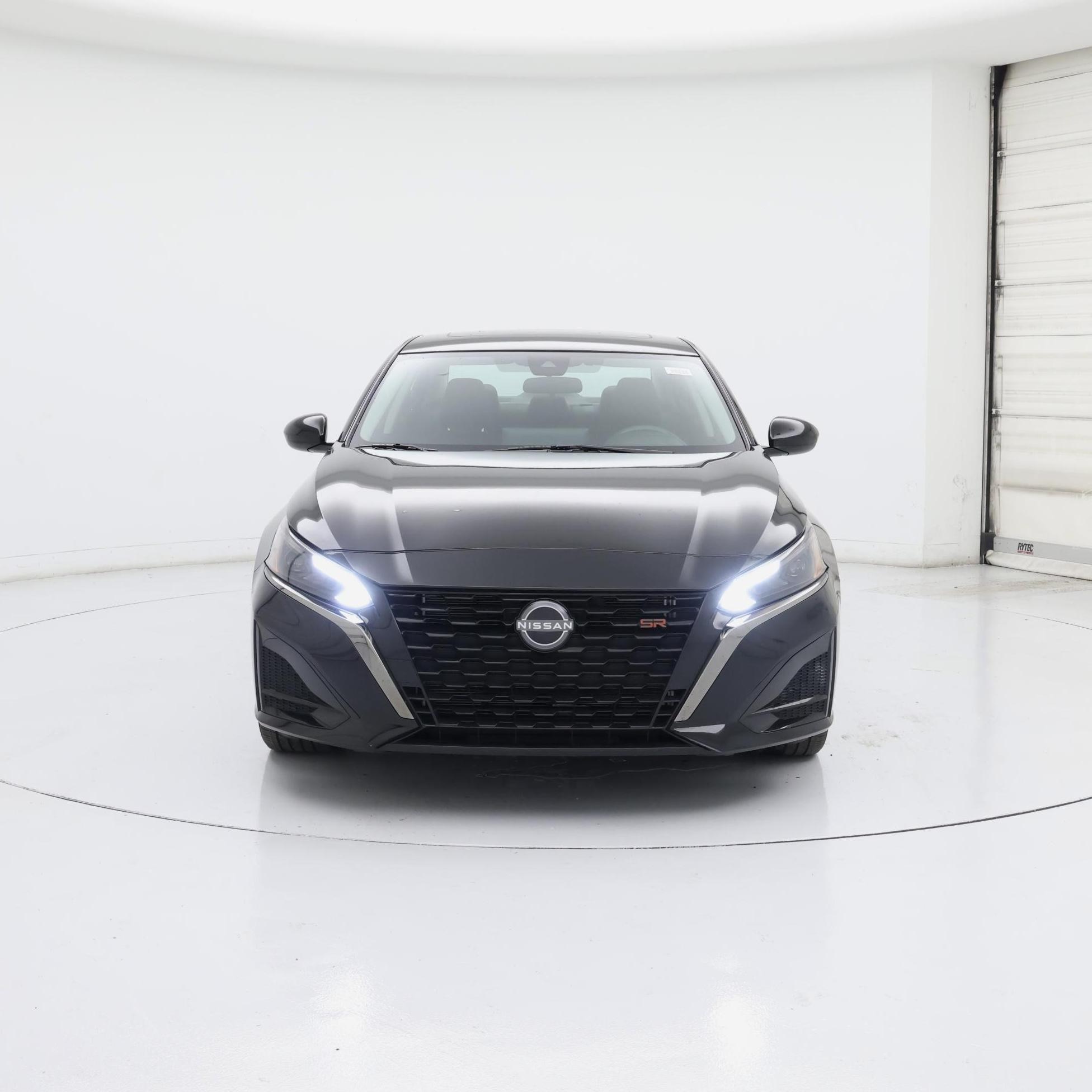 Thumbnail: 2023 Nissan Altima - 5