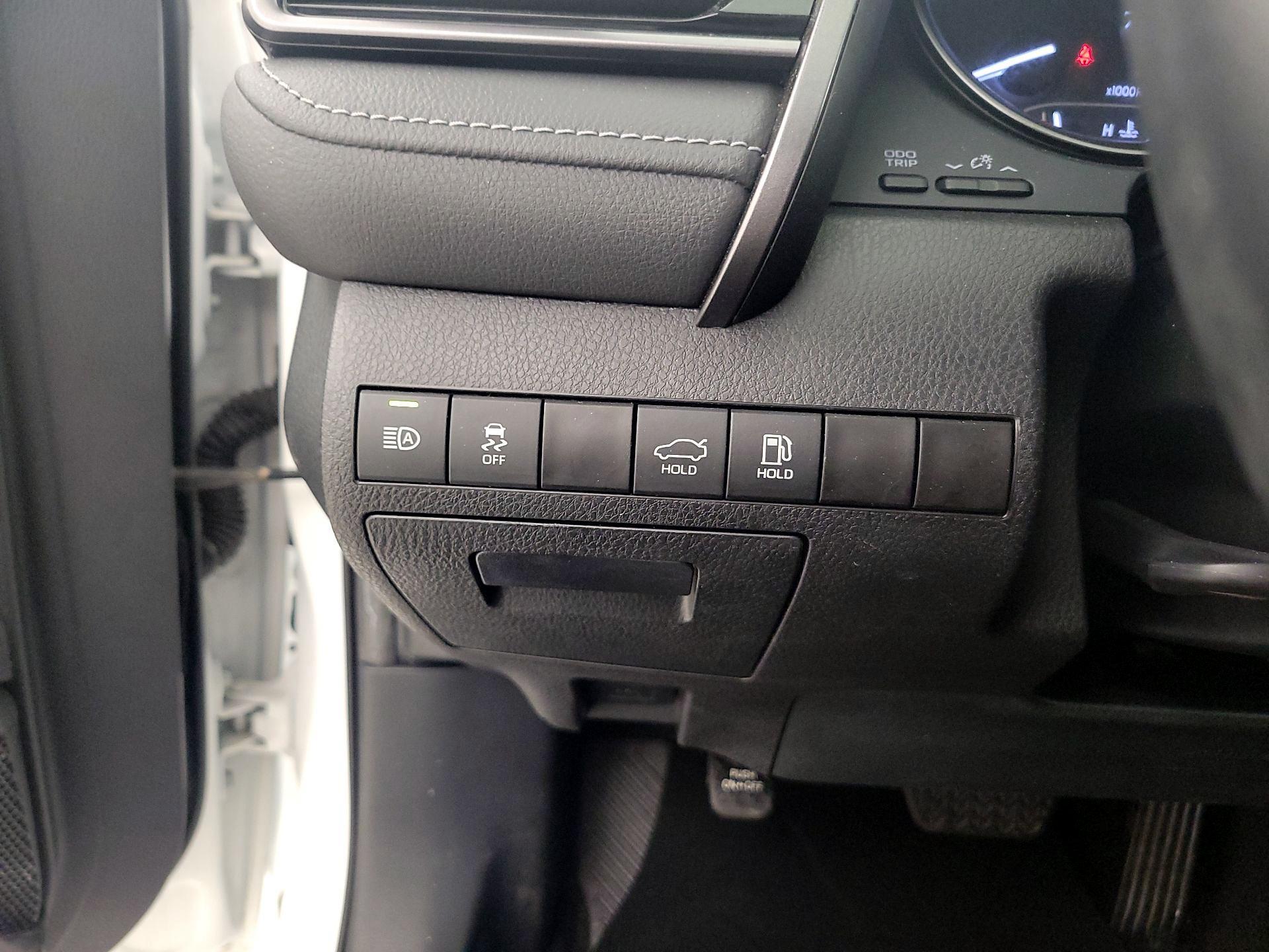 Thumbnail: 2024 Toyota Camry - 13