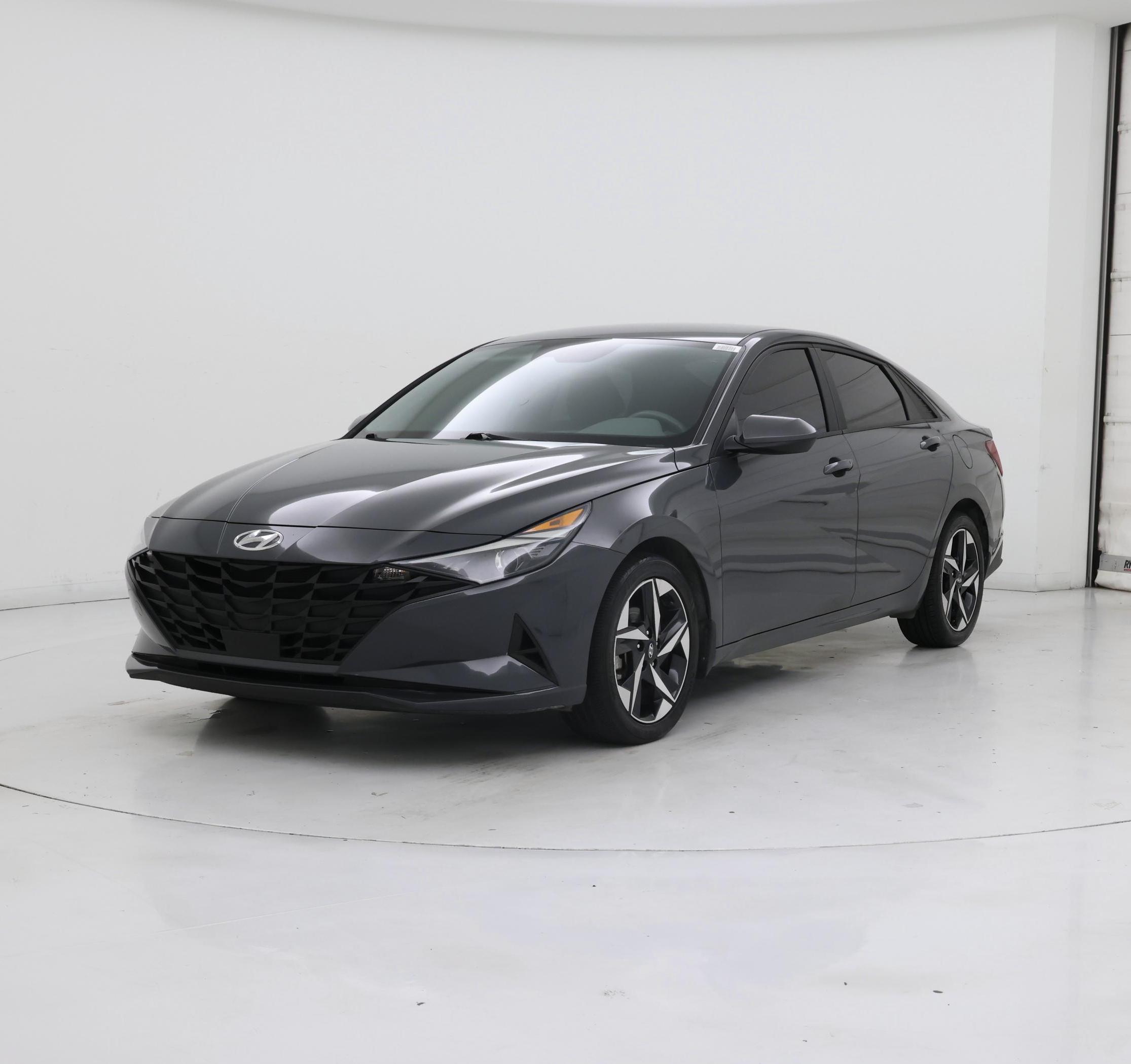 Thumbnail: 2023 Hyundai Elantra - 4