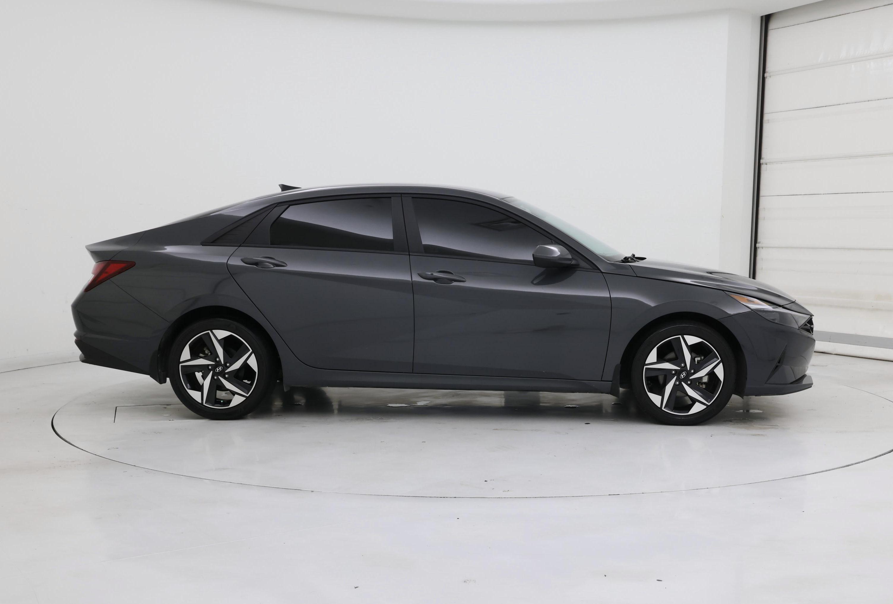 Thumbnail: 2023 Hyundai Elantra - 7