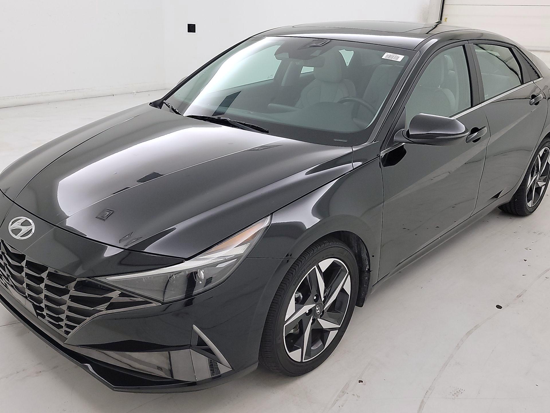 Thumbnail: 2023 Hyundai Elantra - 3