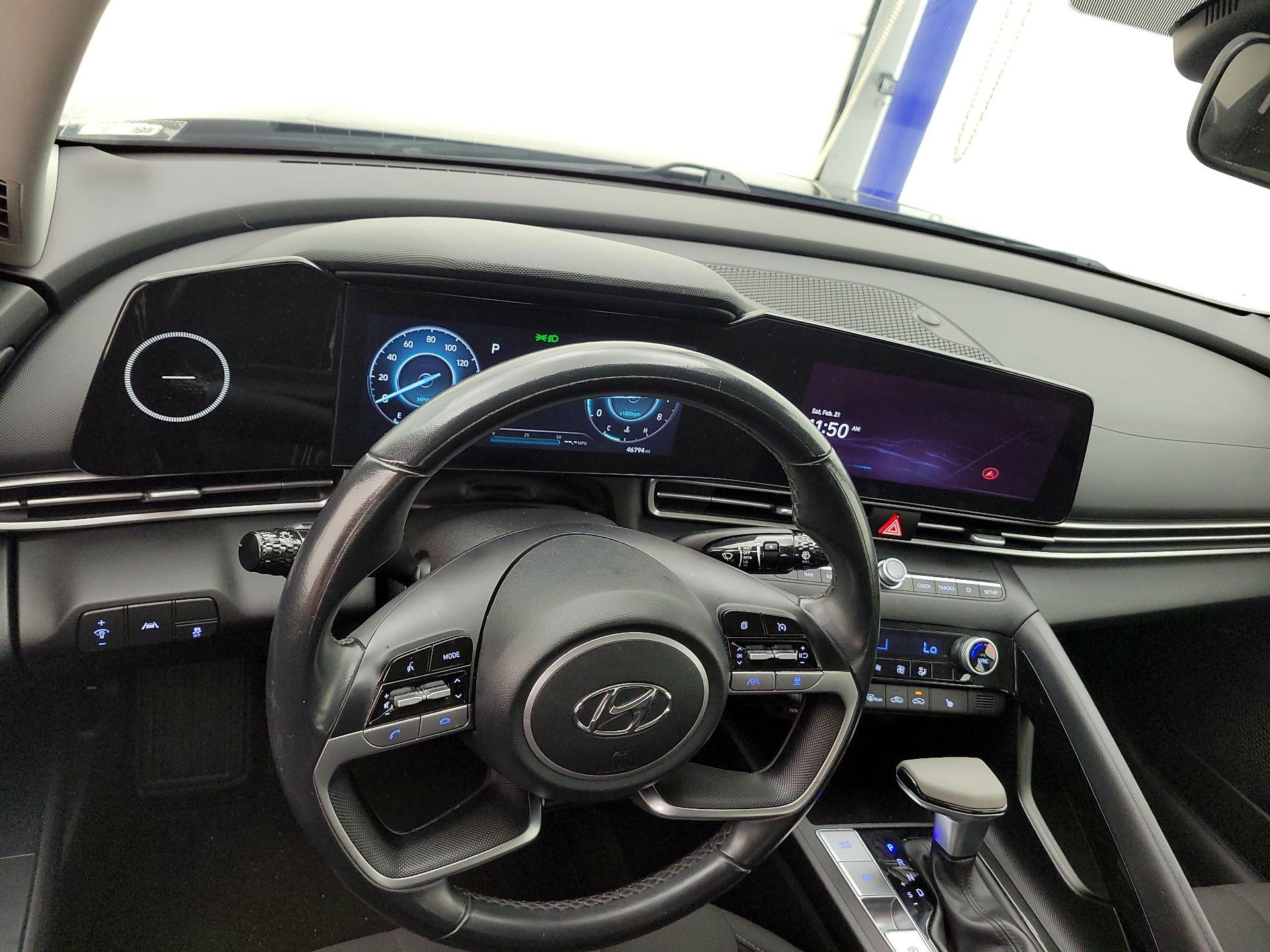 Thumbnail: 2023 Hyundai Elantra - 9