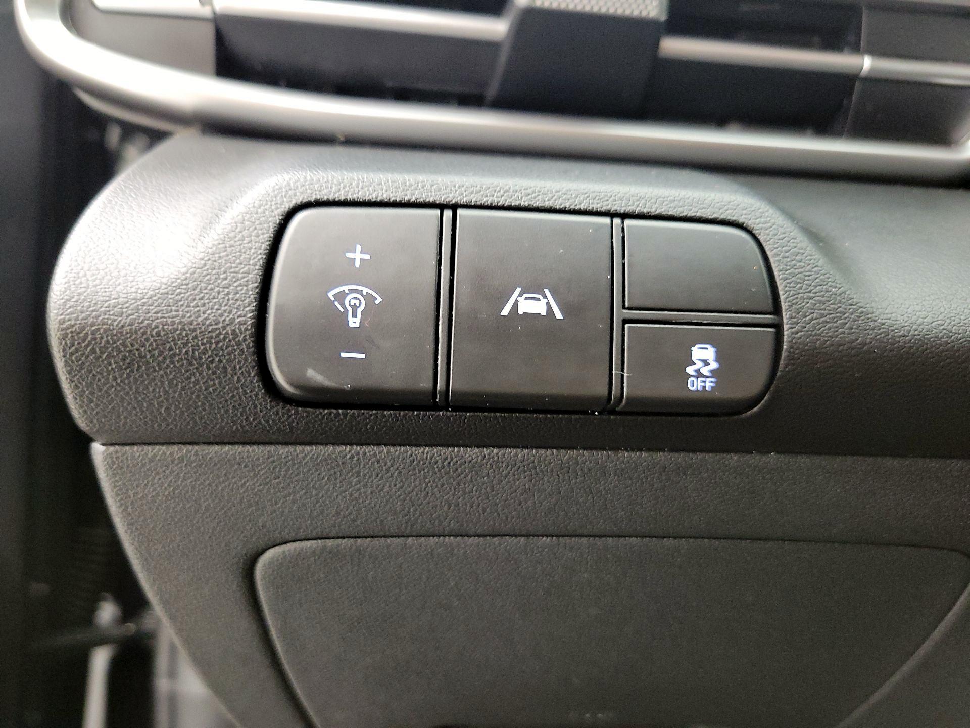 Thumbnail: 2023 Hyundai Elantra - 13