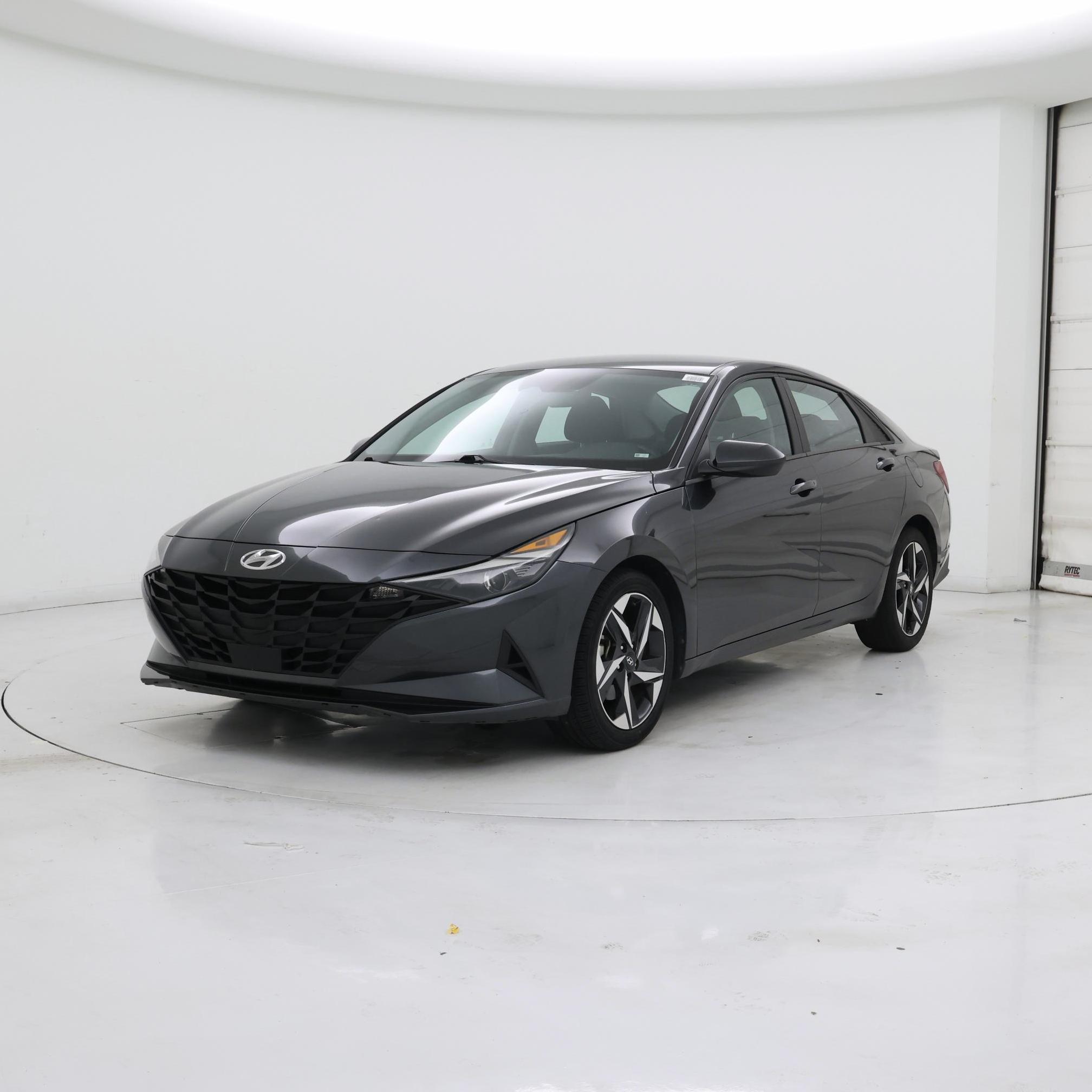 Thumbnail: 2023 Hyundai Elantra - 4