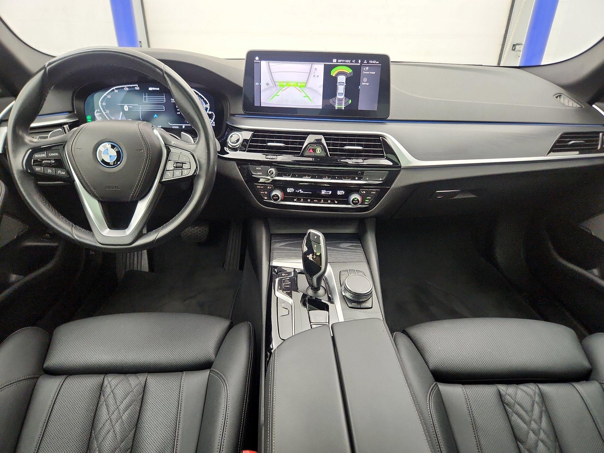 Thumbnail: 2023 BMW 5 Series - 9