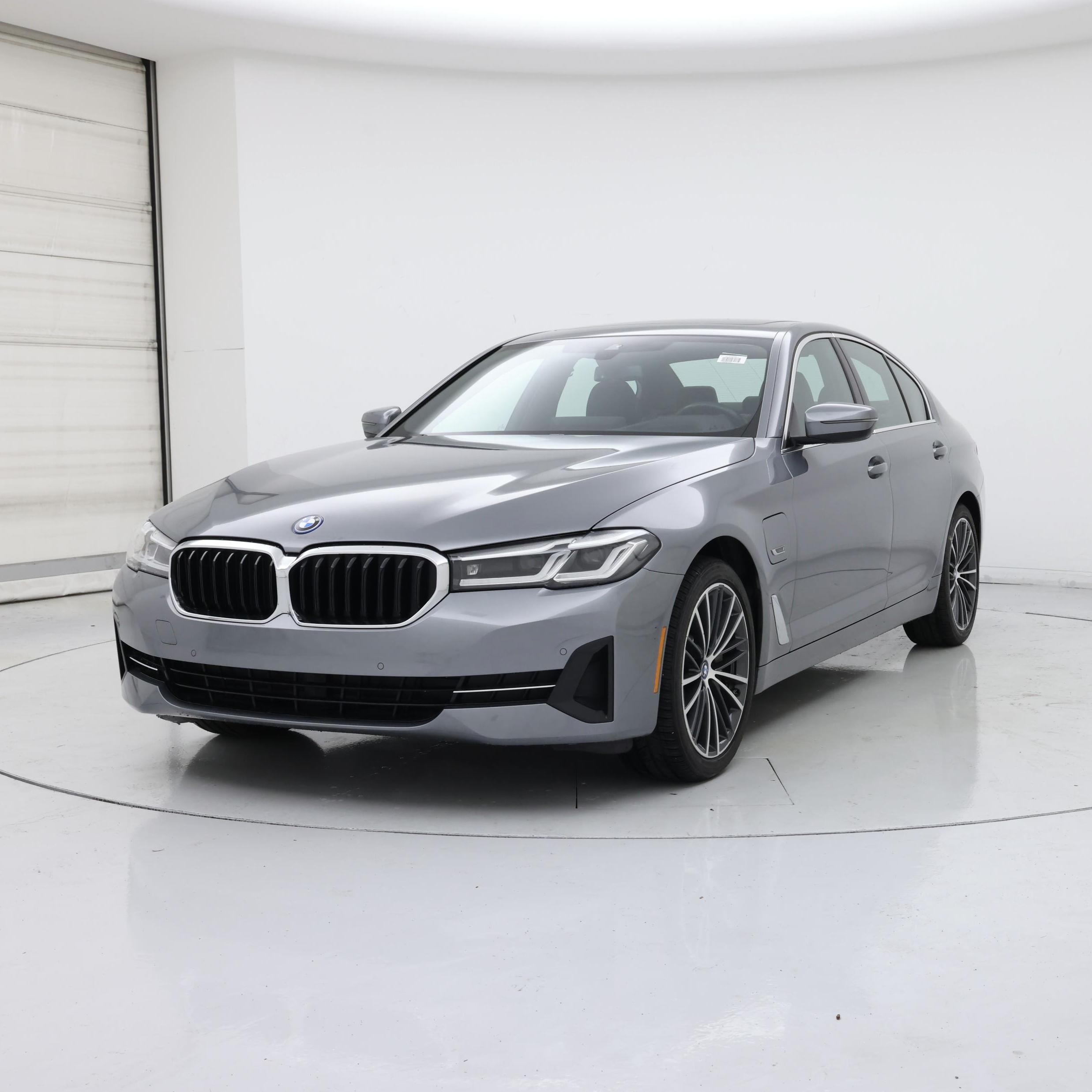 Thumbnail: 2023 BMW 5 Series - 4