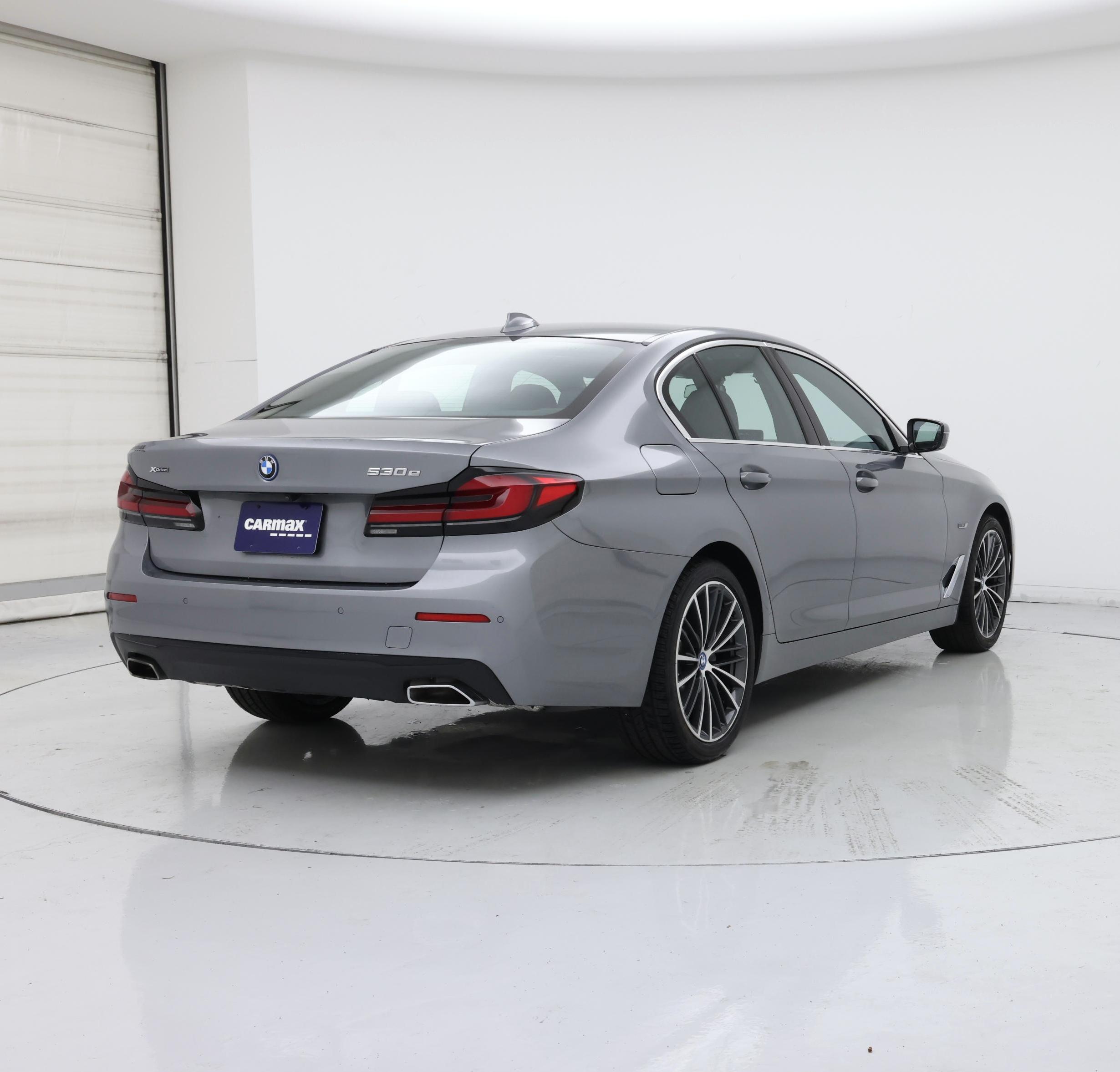 Thumbnail: 2023 BMW 5 Series - 8