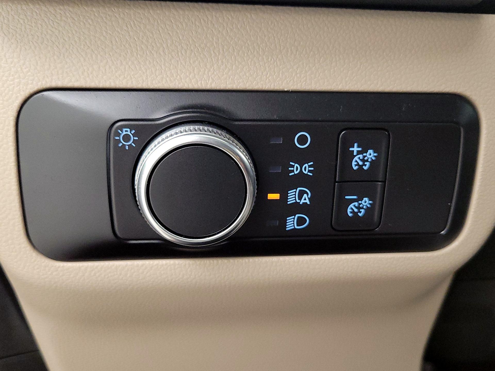 Thumbnail: 2020 Ford Escape - 11