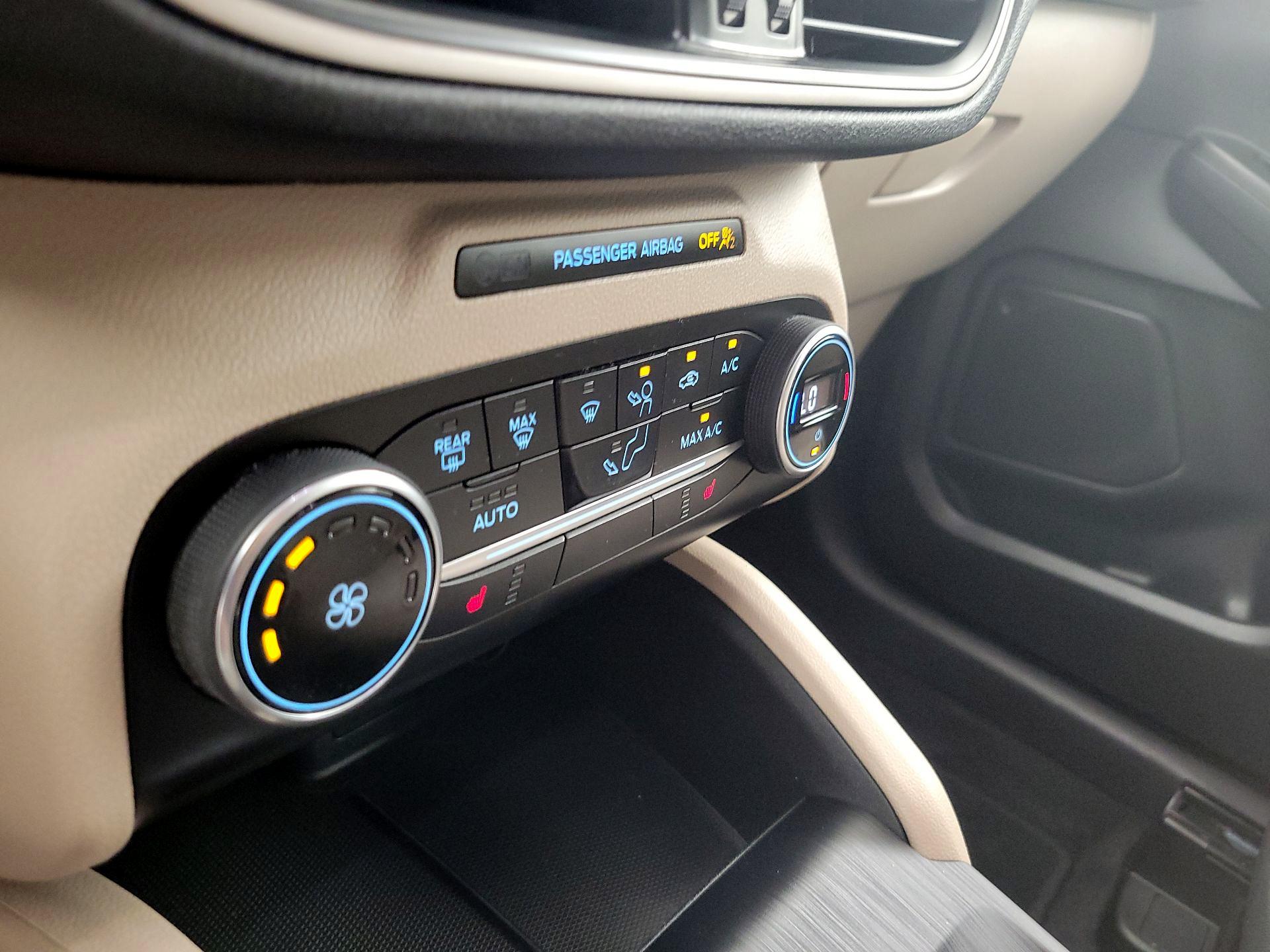 Thumbnail: 2020 Ford Escape - 15