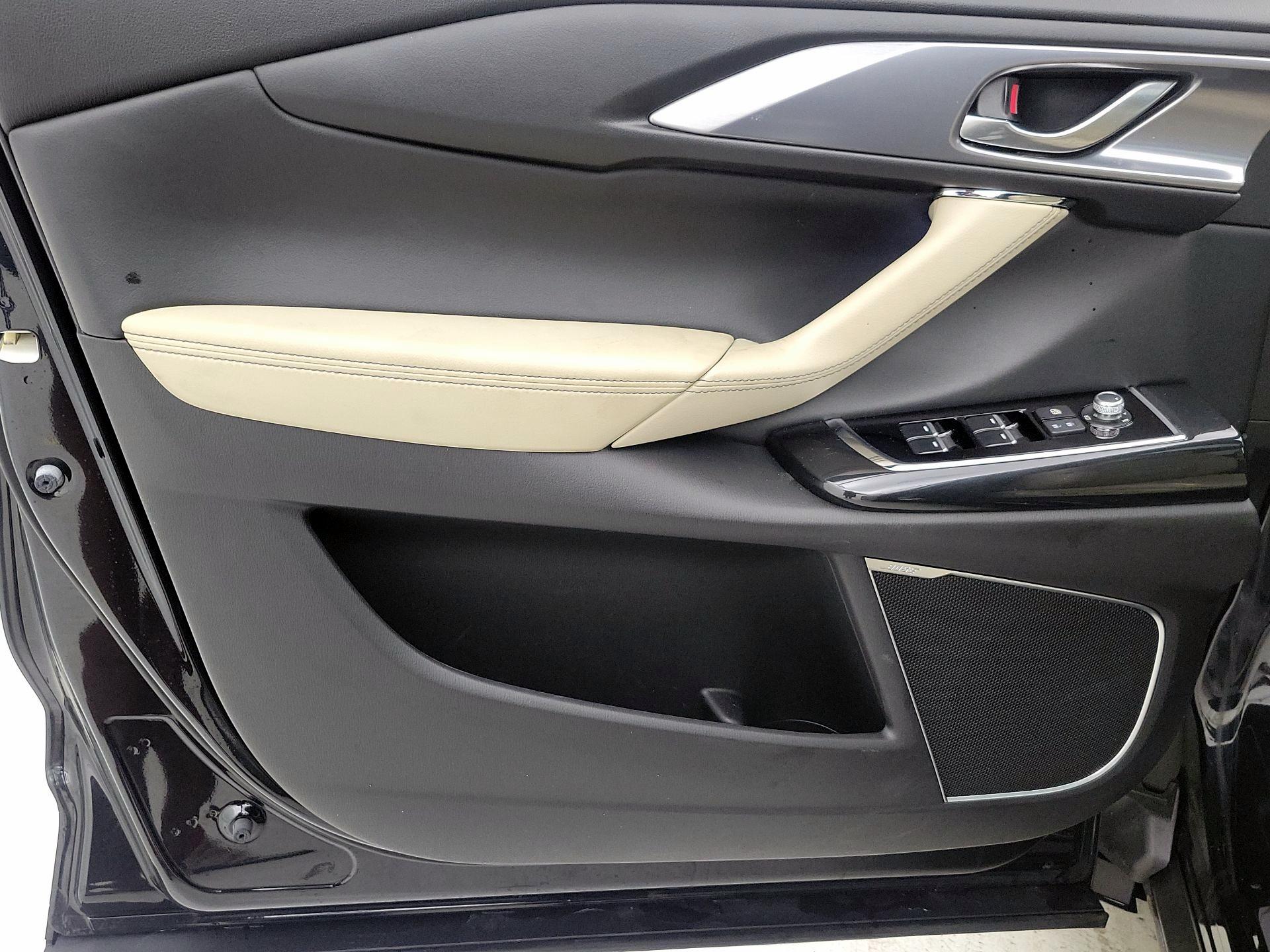 Thumbnail: 2022 Mazda CX-9 - 12