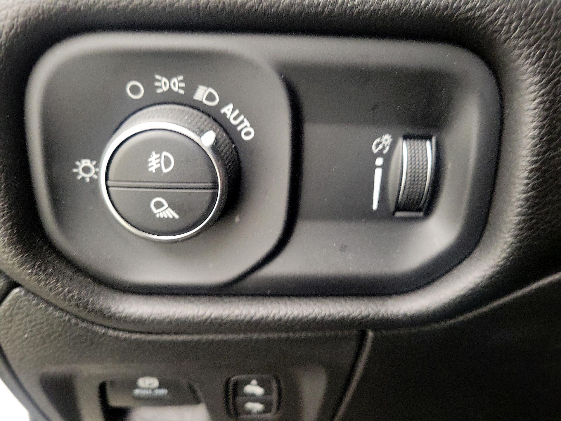 Thumbnail: 2024 RAM 1500 - 13