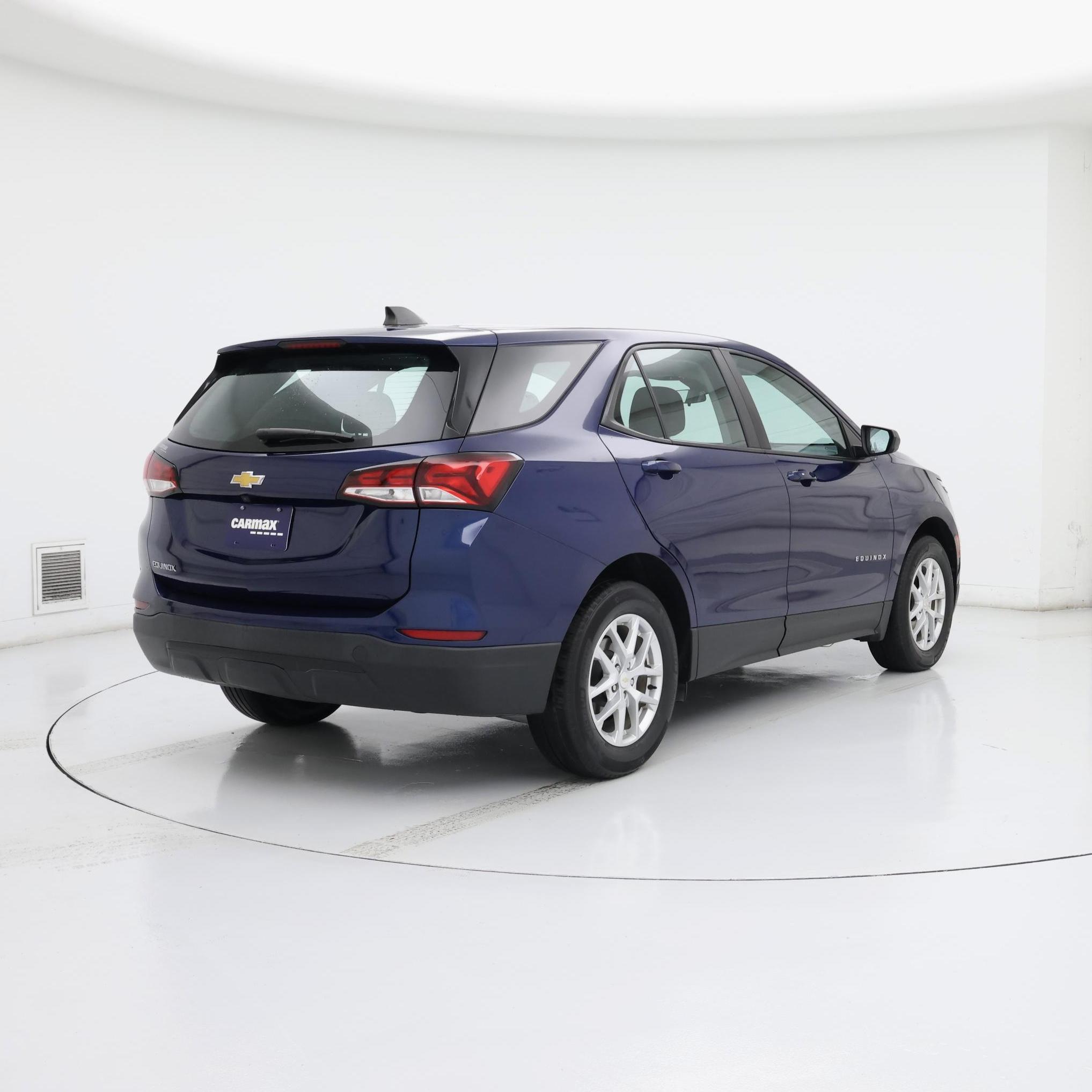 Thumbnail: 2023 Chevrolet Equinox - 8