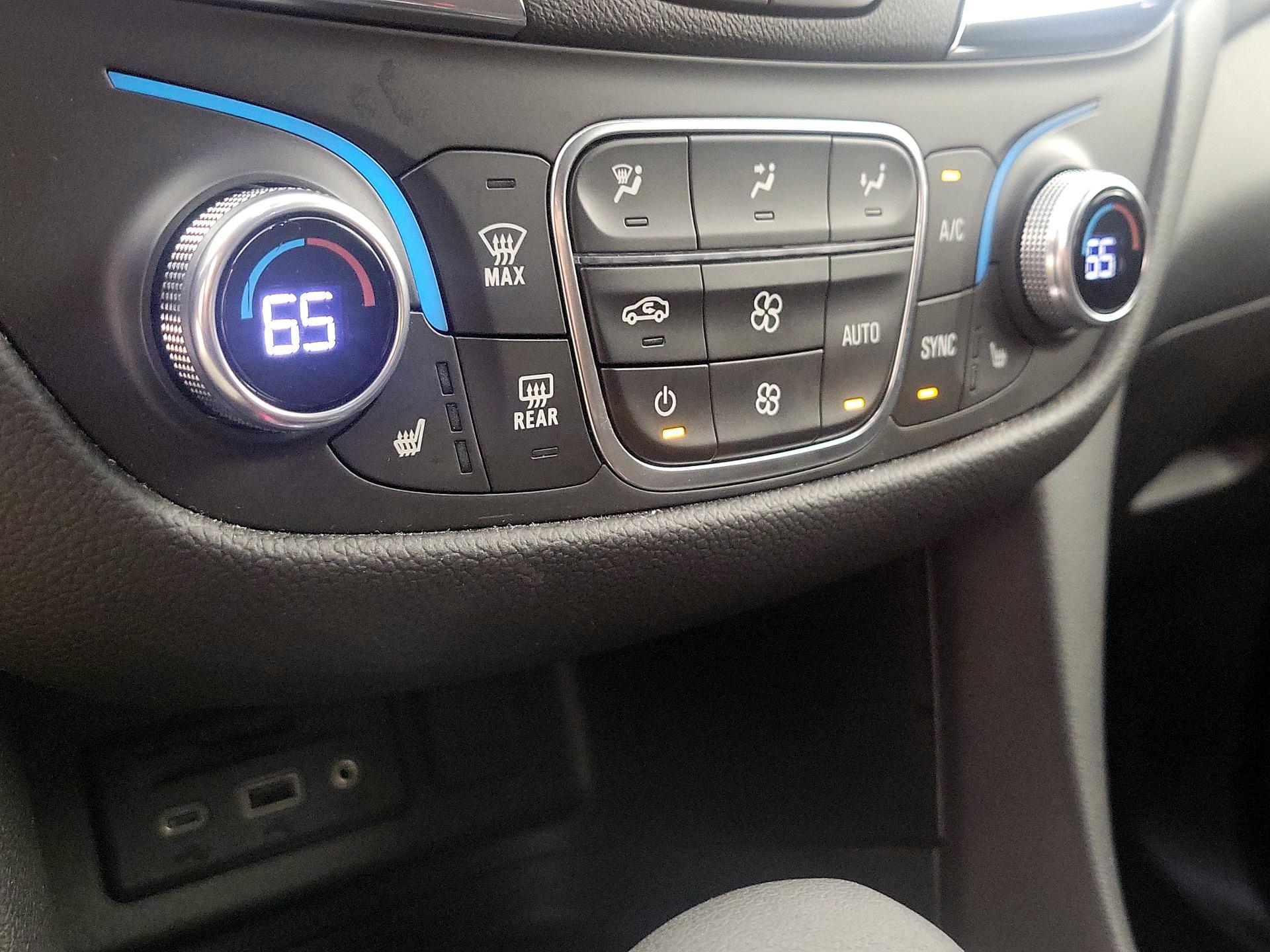 Thumbnail: 2024 Chevrolet Equinox - 16