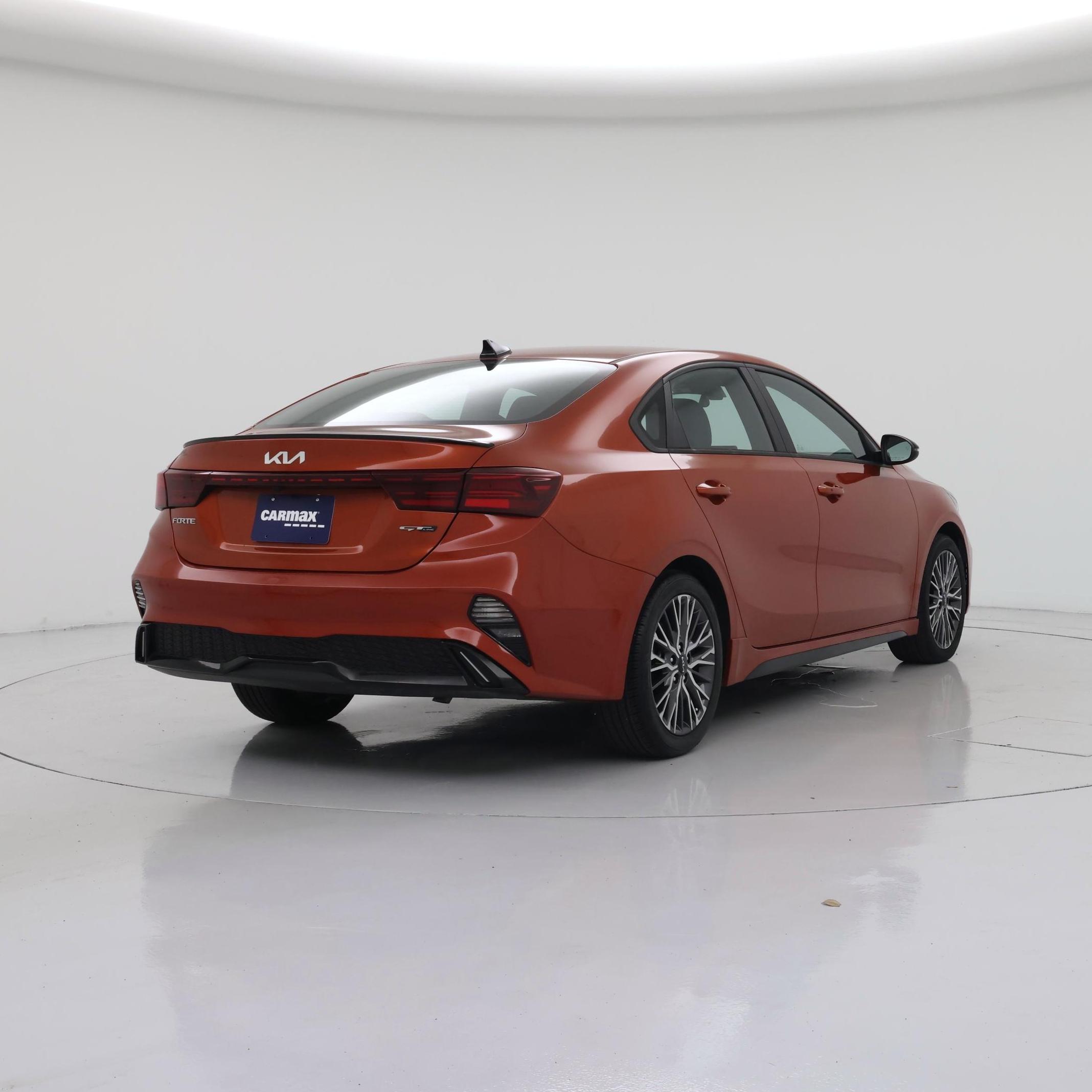 Thumbnail: 2023 Kia Forte - 8